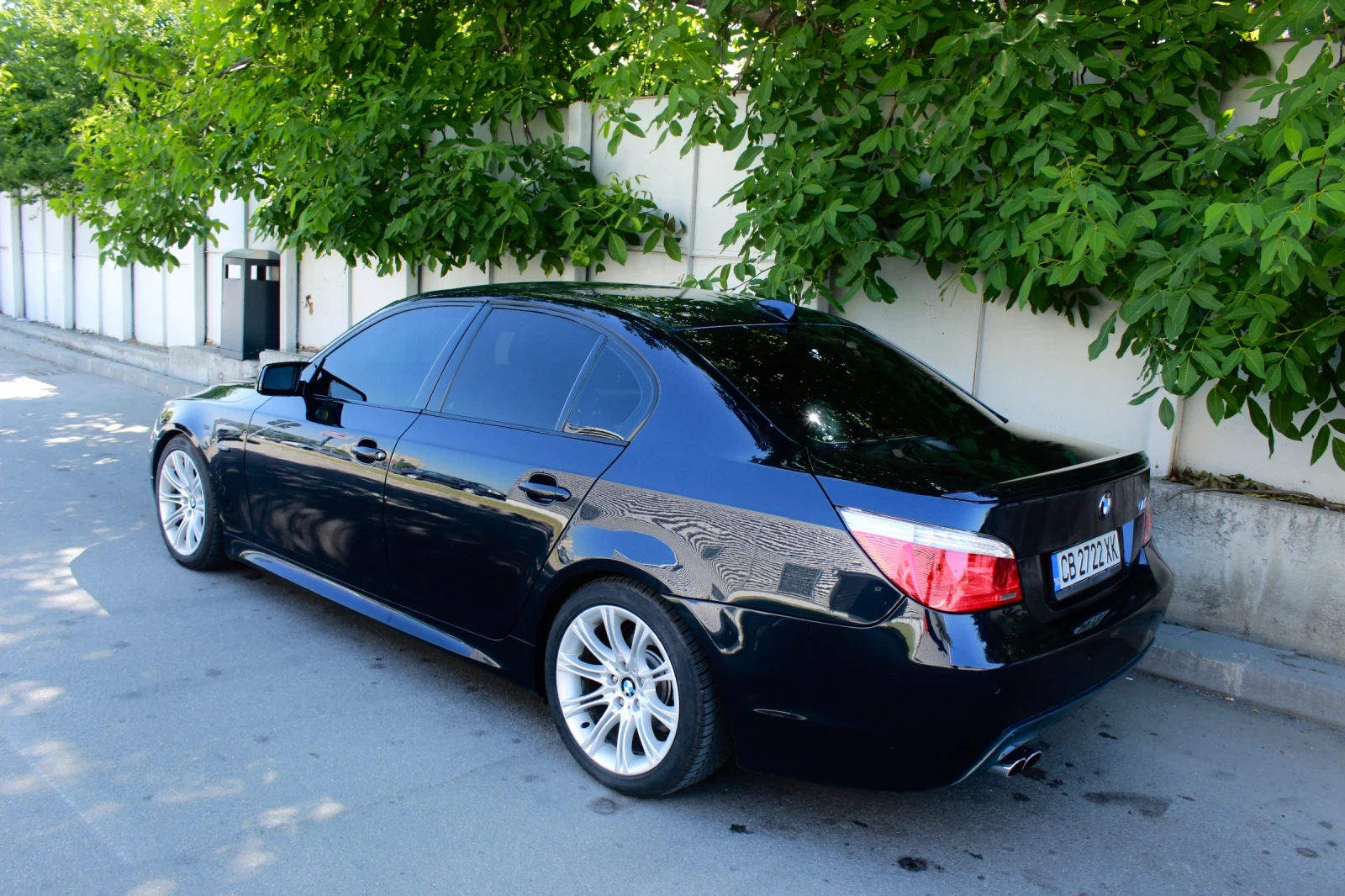 BMW 530 3d, facelift - изображение 8