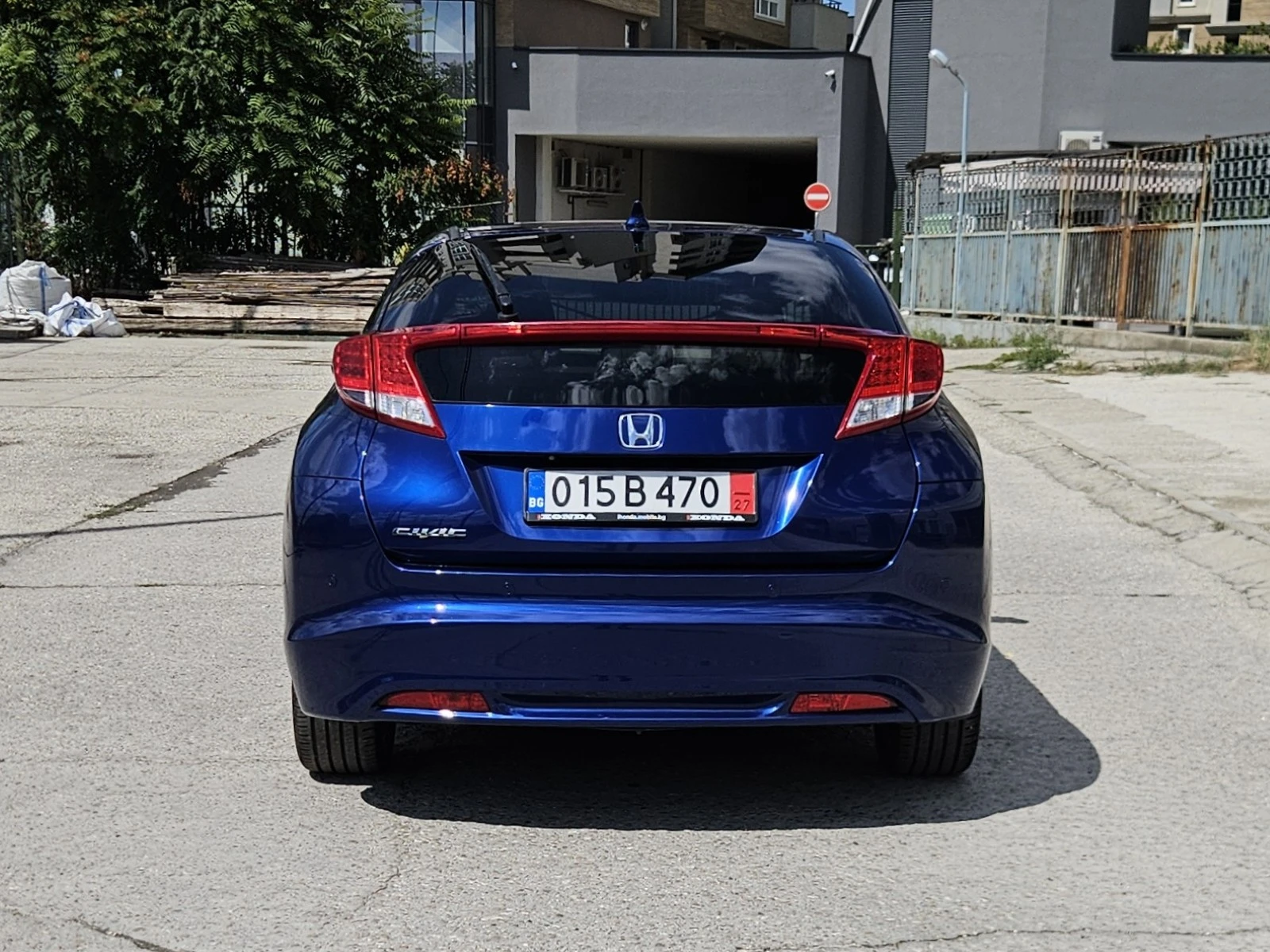 Honda Civic 1.8i-VTEC Keyless NAVI Panorama TUV 2027г. - изображение 6