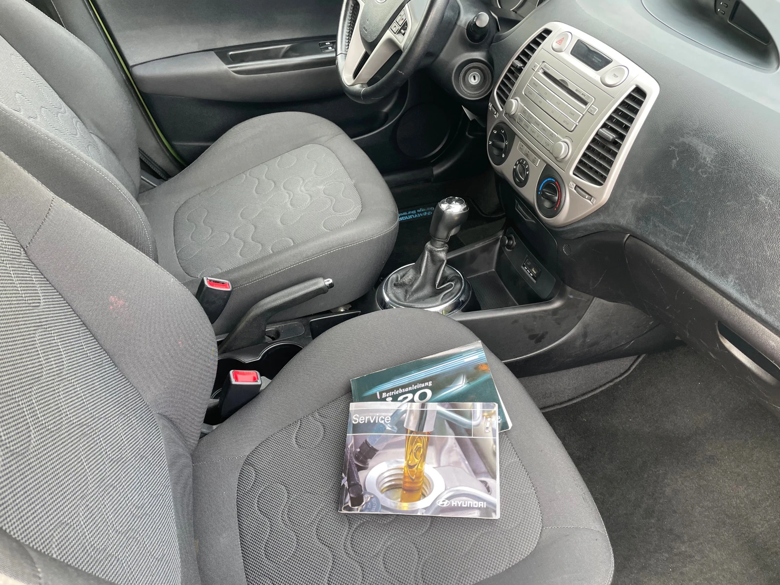 Hyundai I20 1.4i SUISS - изображение 7