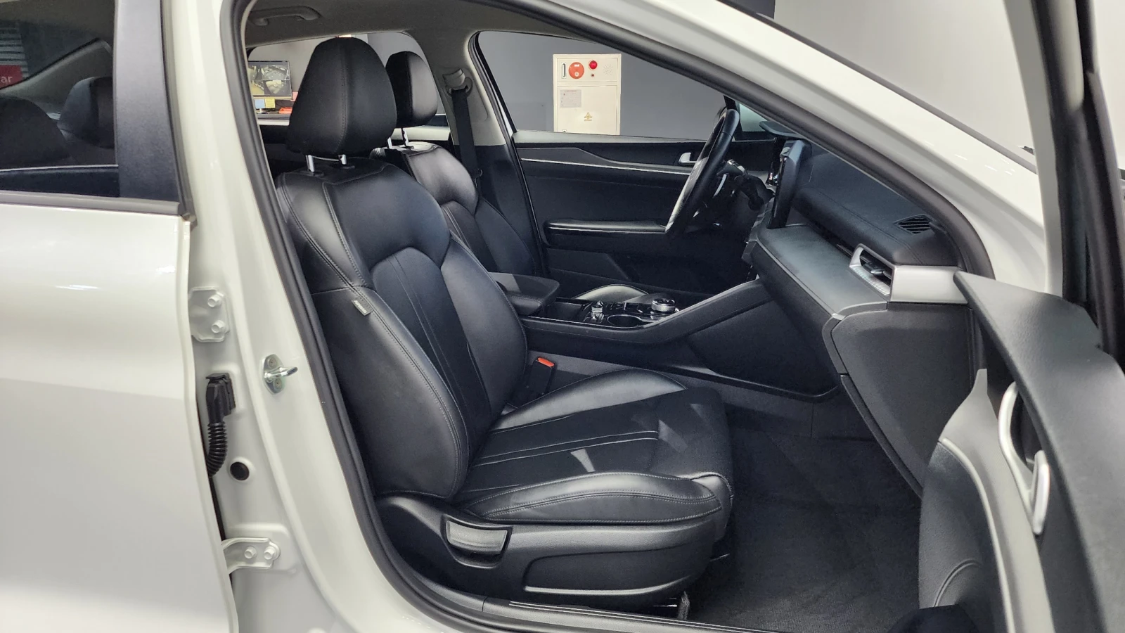 Kia K5 2.0LPI TRENDY | Mobile.bg   10