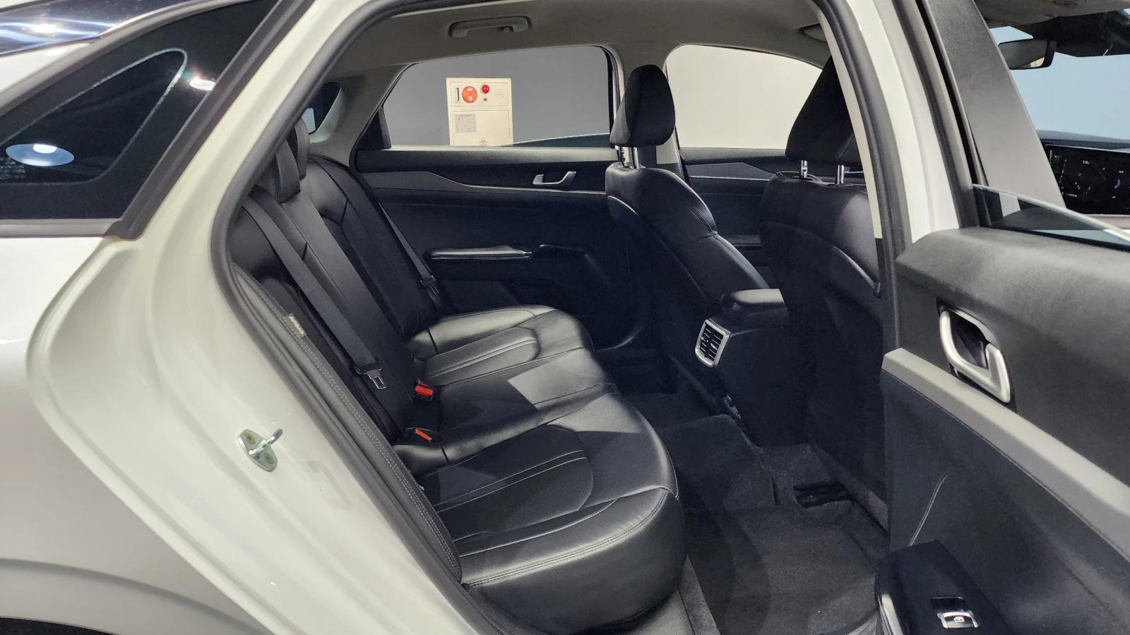 Kia K5 2.0LPI TRENDY | Mobile.bg   11