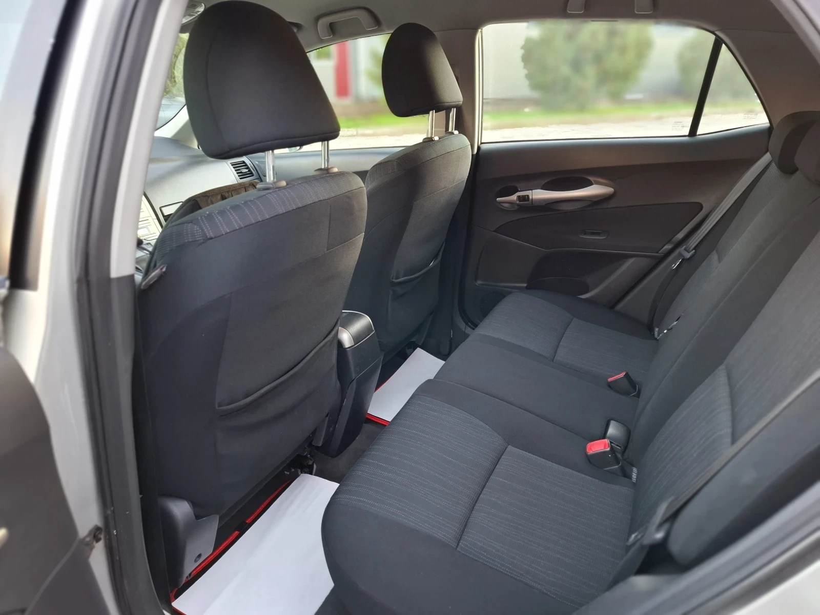 Toyota Auris 1.4D4D 90hp * КЛИМАТРОНИК * EURO 4 * ЛИЗИНГ *  - изображение 9