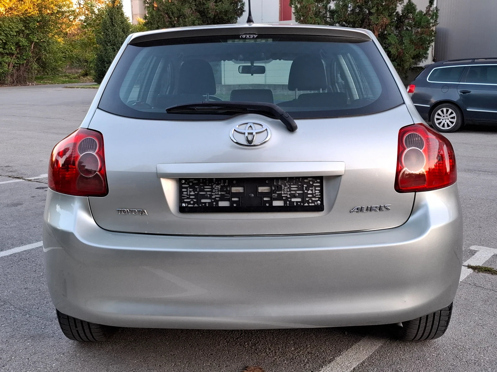 Toyota Auris 1.4D4D 90hp * КЛИМАТРОНИК * EURO 4 * ЛИЗИНГ *  - изображение 4