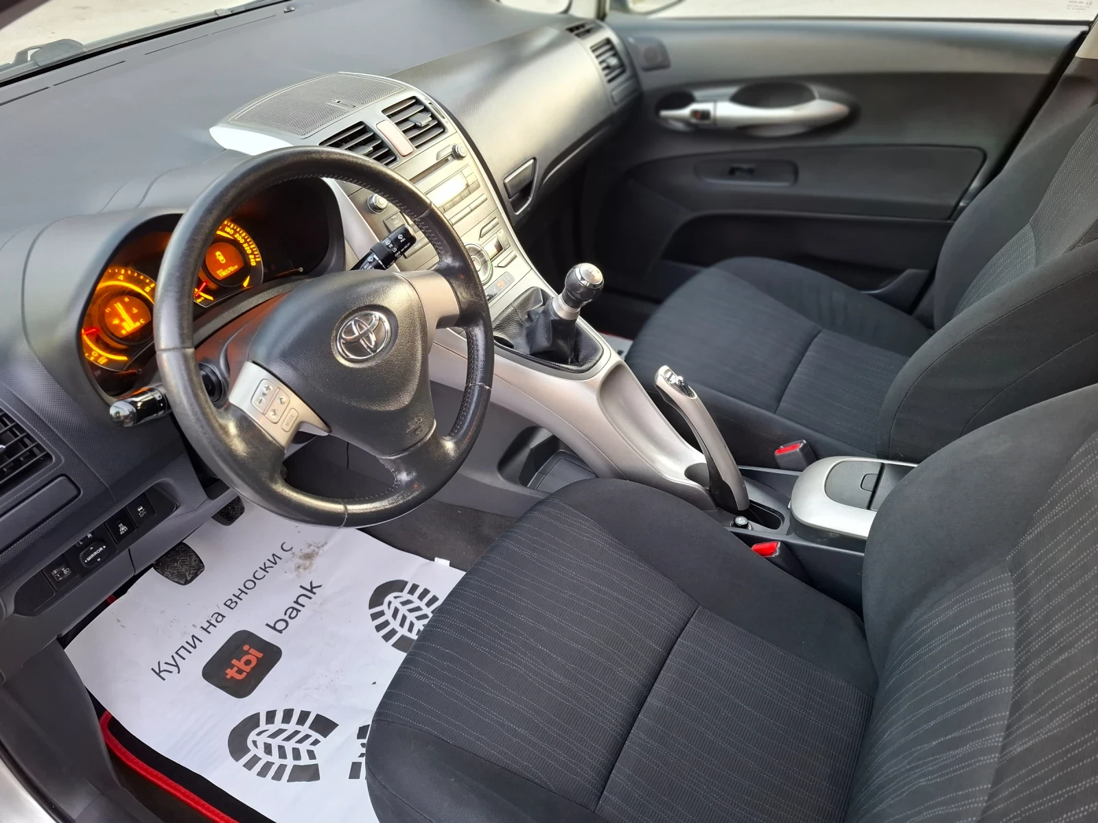 Toyota Auris 1.4D4D 90hp * КЛИМАТРОНИК * EURO 4 * ЛИЗИНГ *  - изображение 10