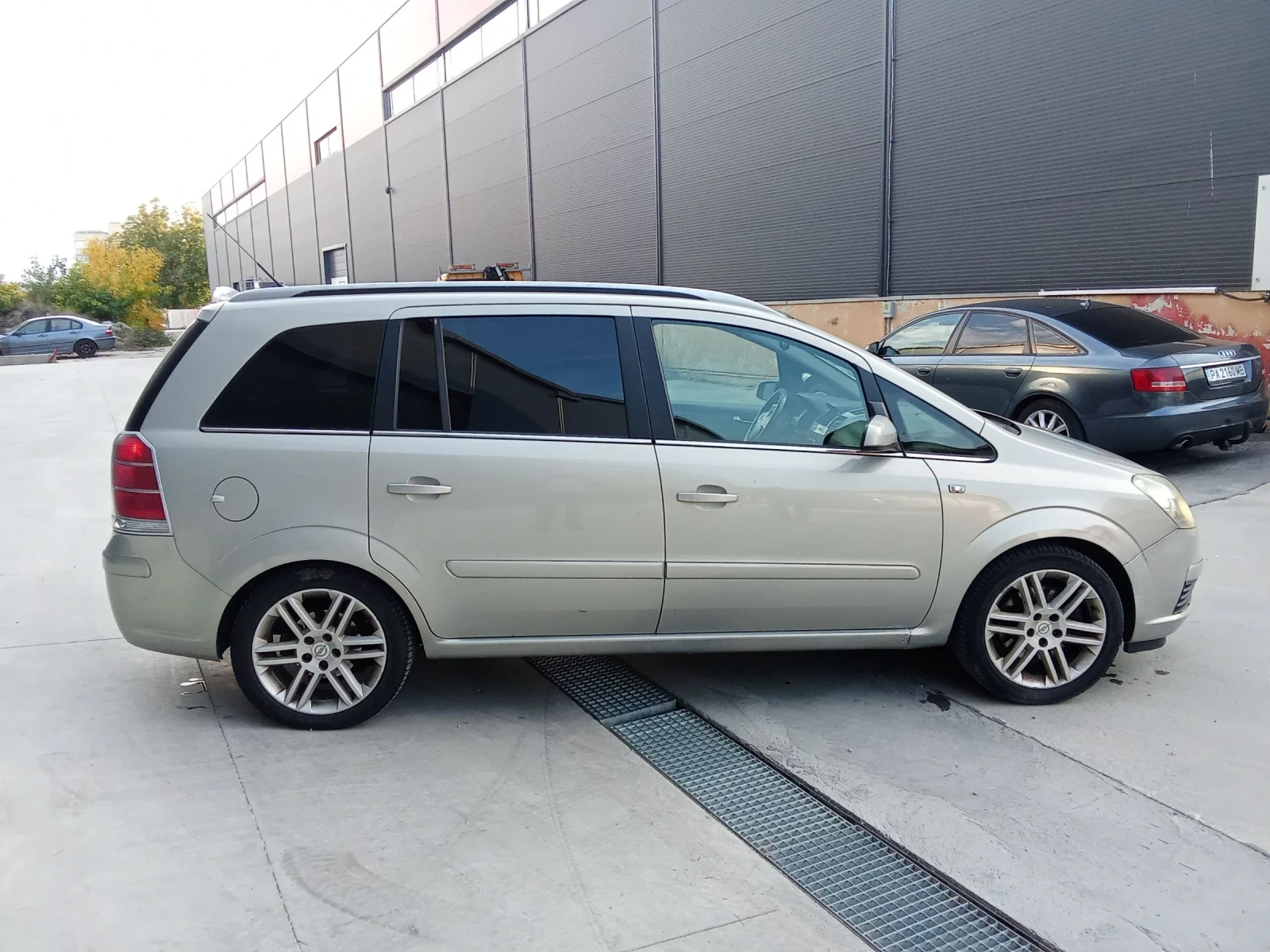Opel Zafira 1.9 д 150к.с. 7 места | Mobile.bg — изображение 7