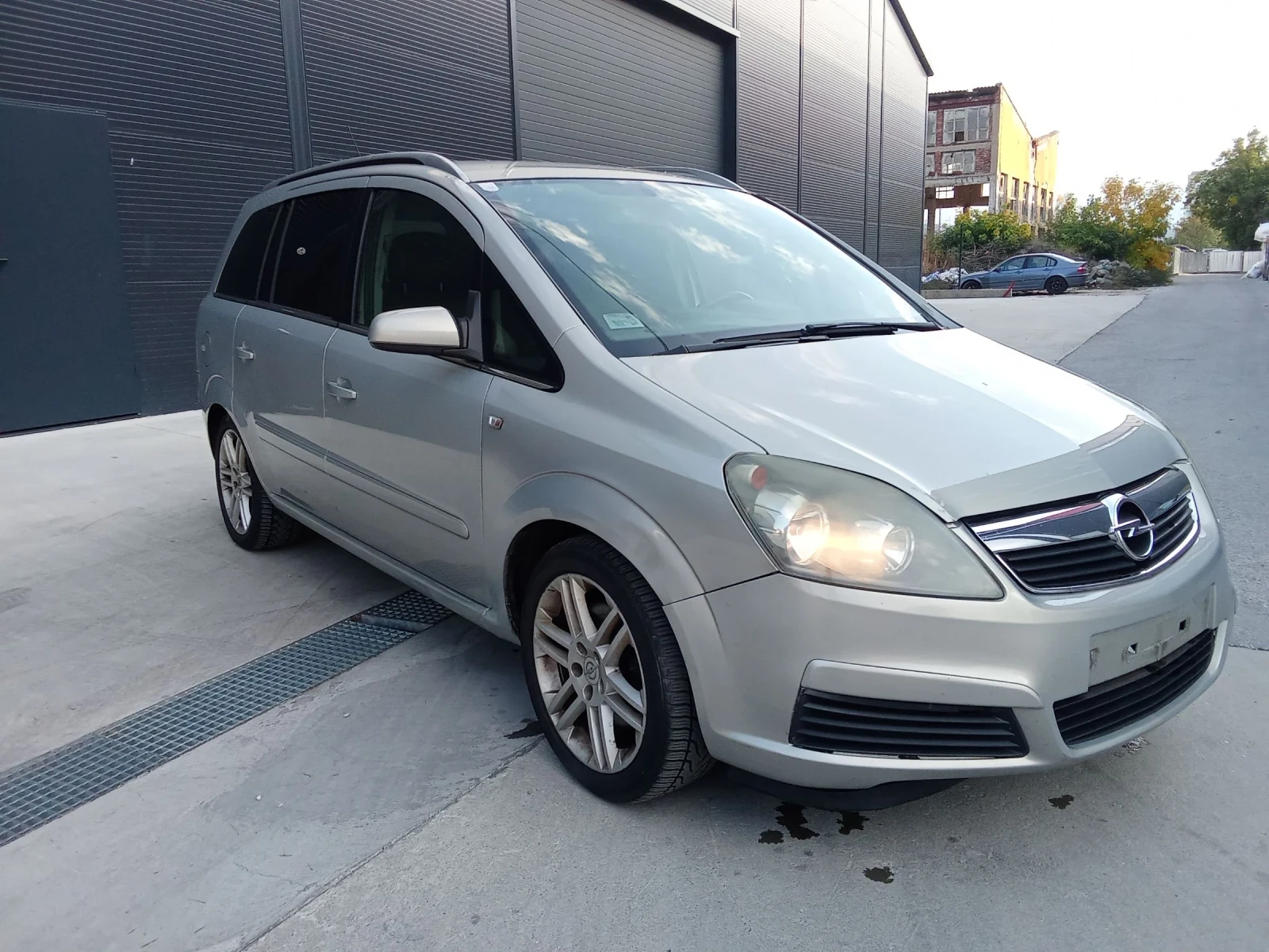 Opel Zafira 1.9 д 150к.с. 7 места | Mobile.bg — изображение 8