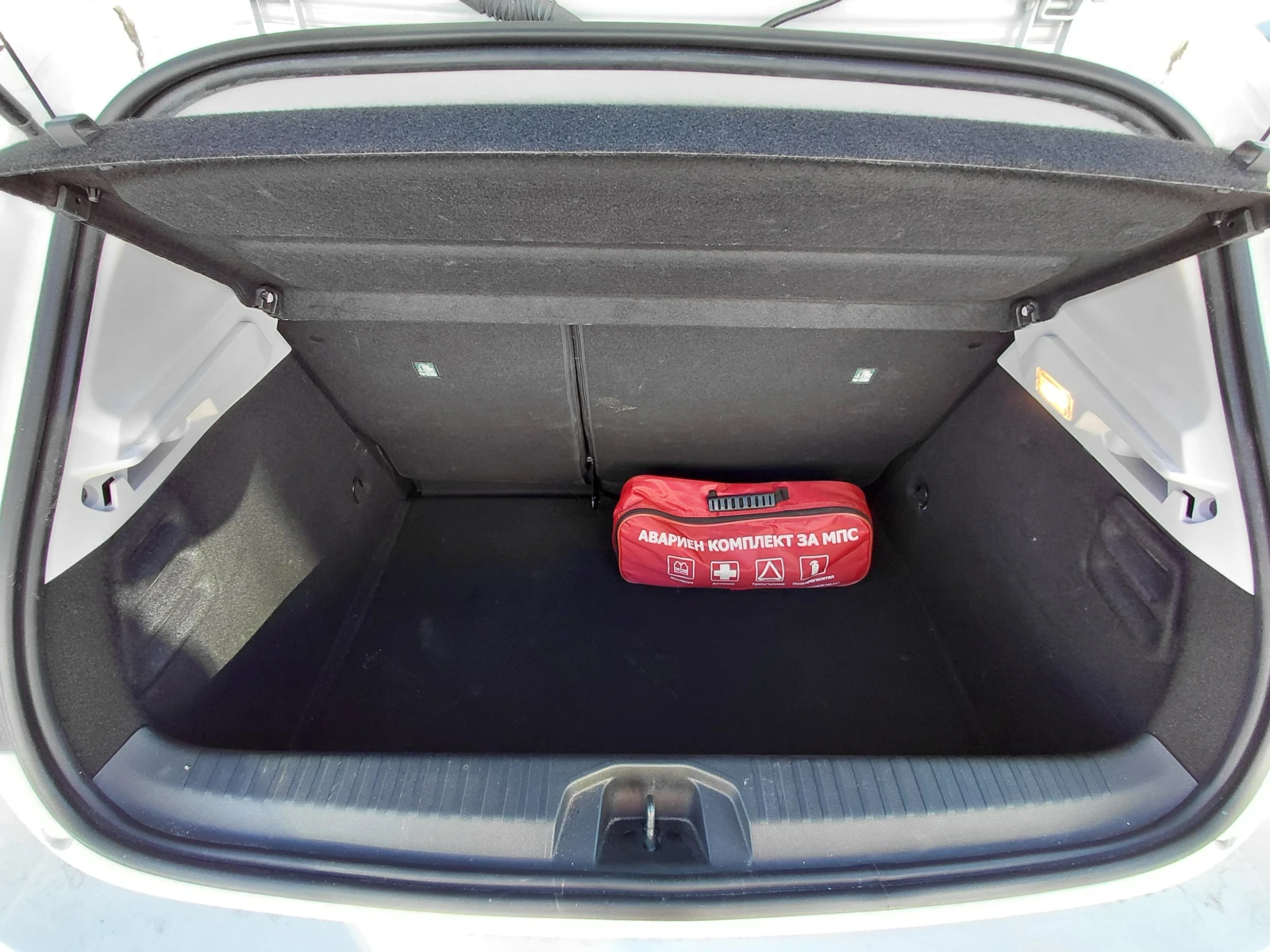 Renault Clio 1.5 dCi/100к.с/Equilibre, снимка 14 - Автомобили и джипове - 53826940