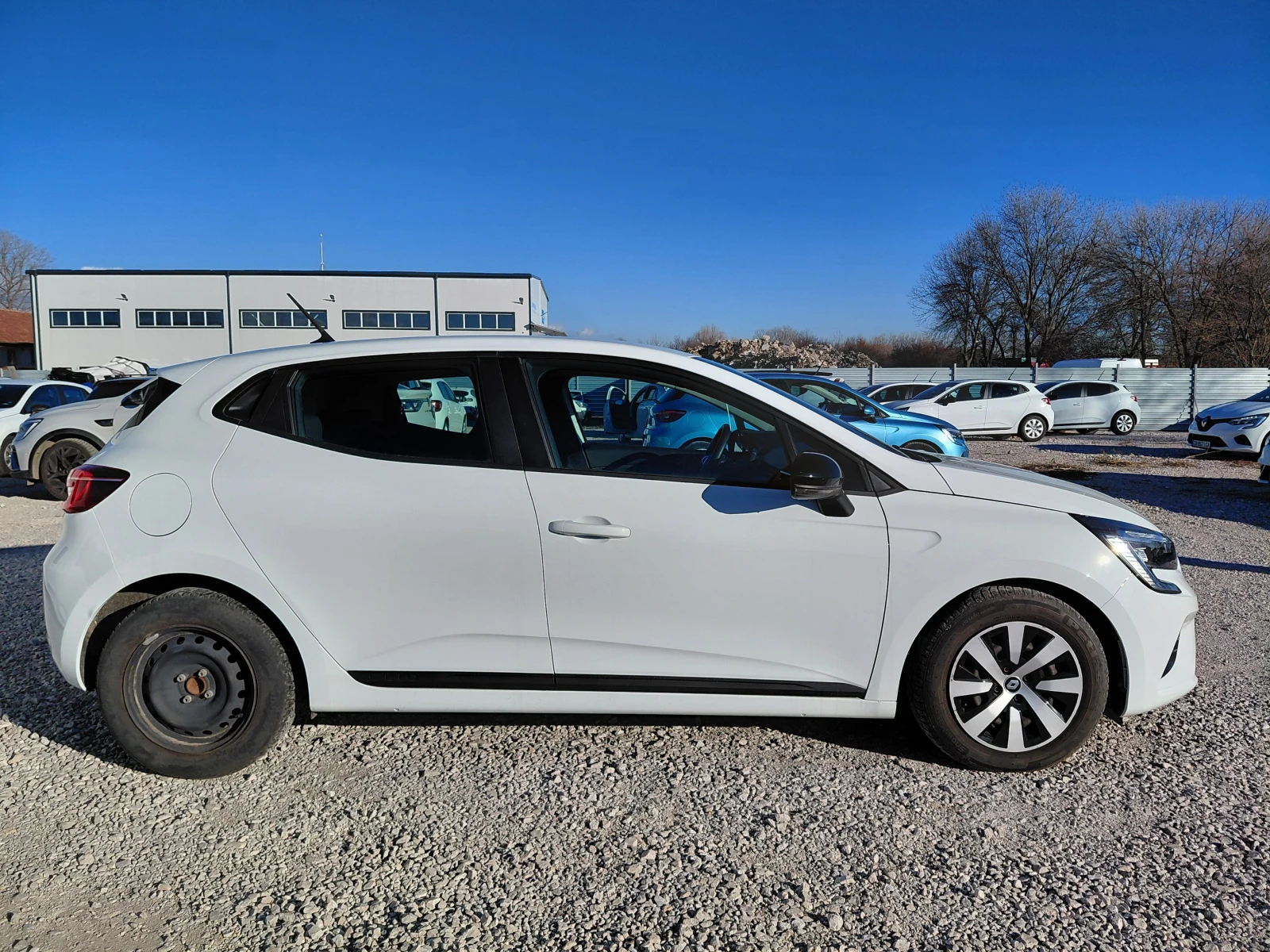 Renault Clio 1.5 dCi/100к.с/Equilibre, снимка 4 - Автомобили и джипове - 53826940