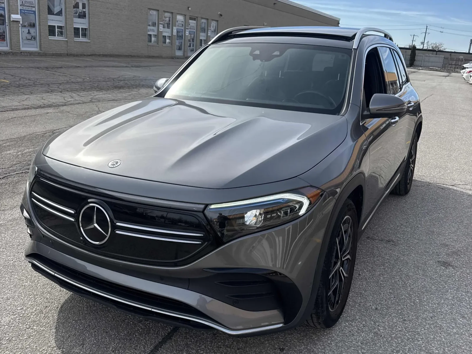 Mercedes-Benz EQB 350 AMG/4MATIC/DISTRONIC PLUS/360