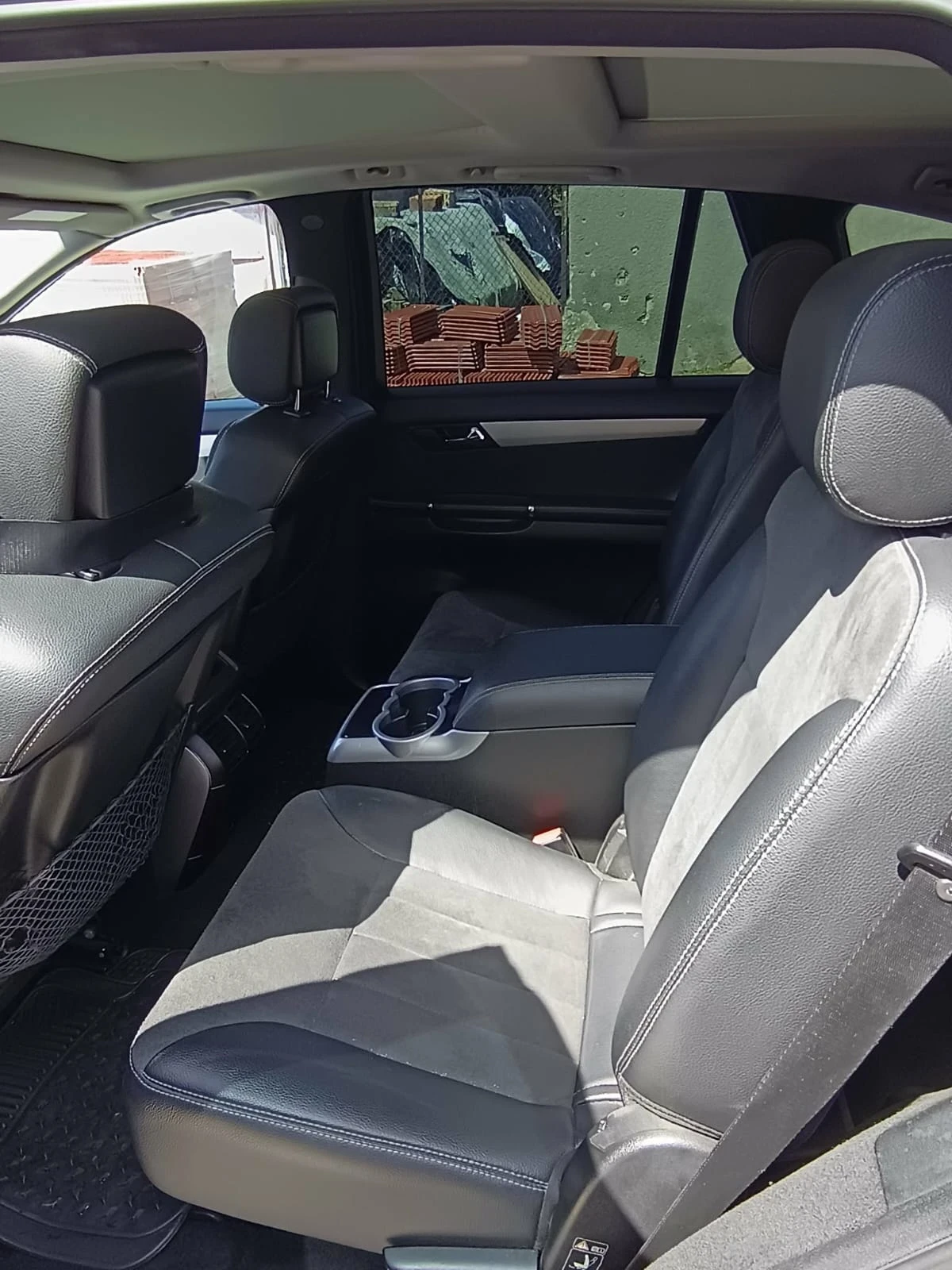 Mercedes-Benz R 320, снимка 5 - Автомобили и джипове - 54031903