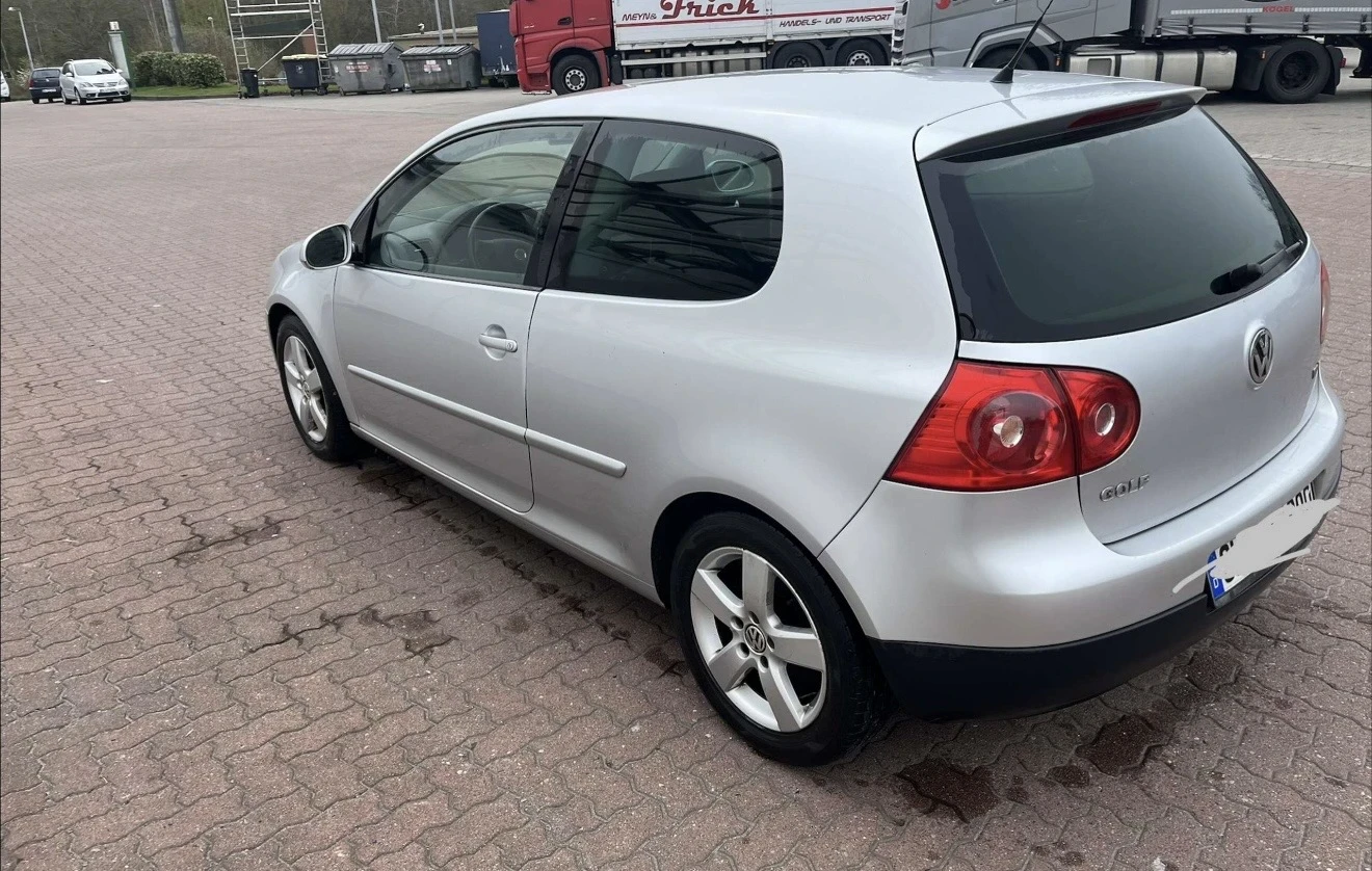 VW Golf, снимка 3 - Автомобили и джипове - 54264046