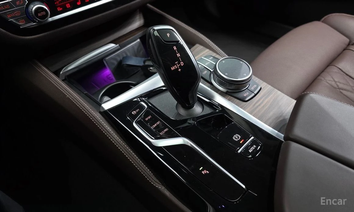 BMW 530, снимка 9 - Автомобили и джипове - 54367378