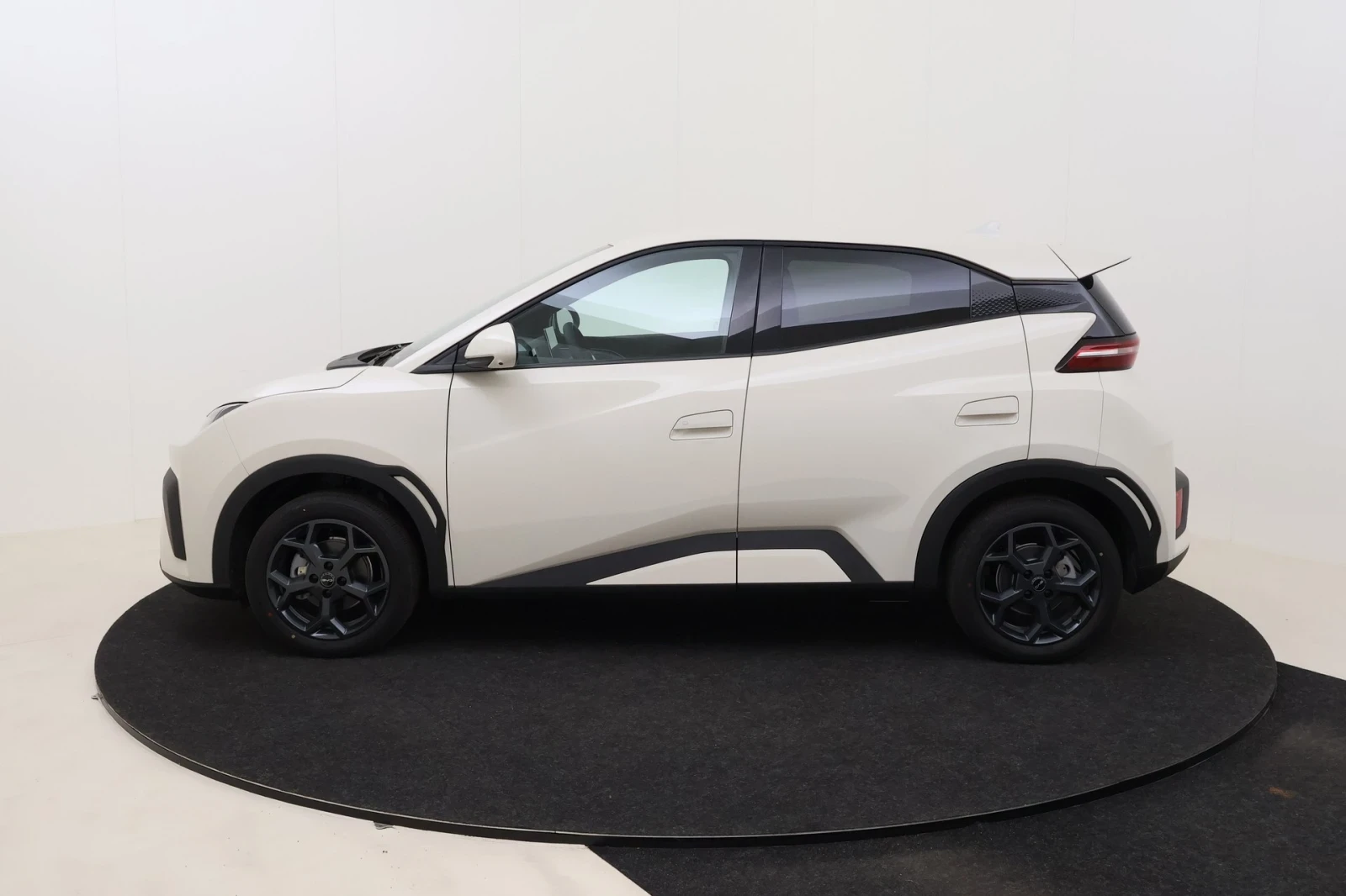 BYD Dolphin SURF COMFORT 43.2kW ���� | Mobile.bg � ����������� 3