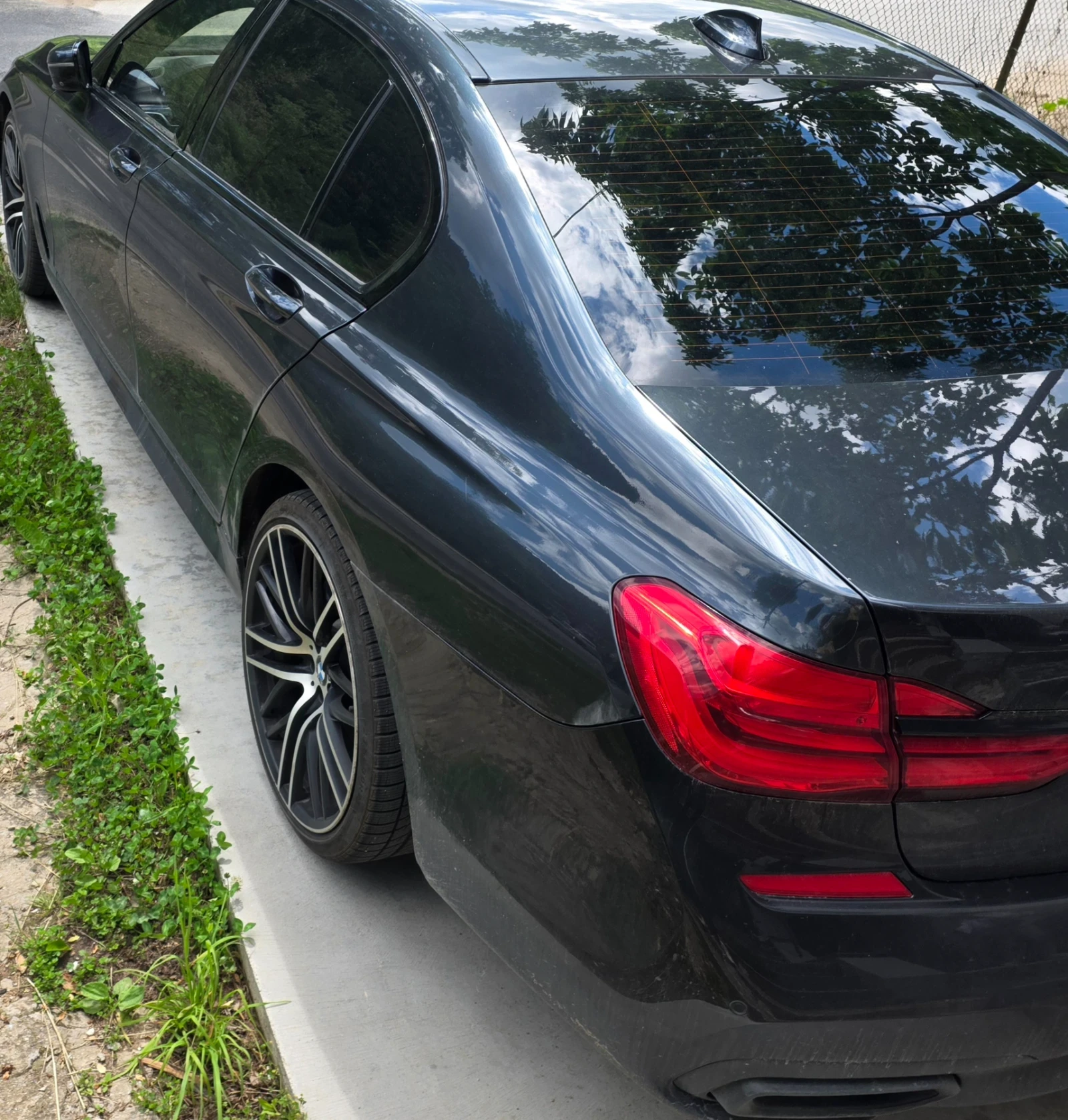 BMW 750, снимка 5 - Автомобили и джипове - 54659292