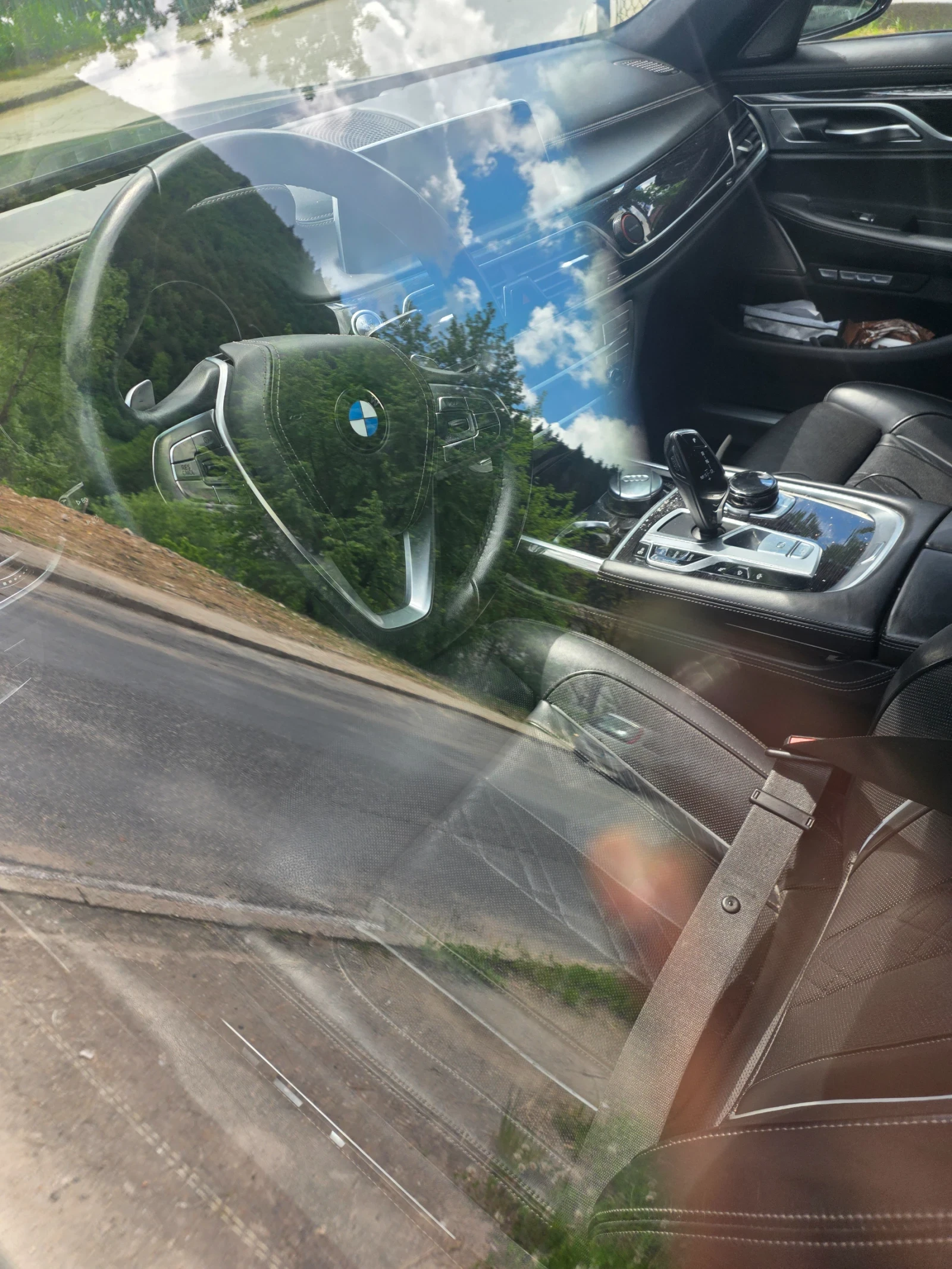 BMW 750, снимка 2 - Автомобили и джипове - 54659292