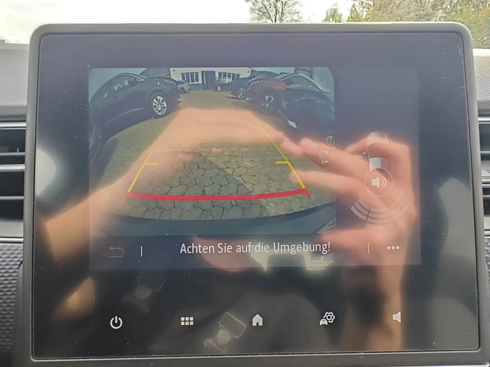Renault Arkana E-TECH Hybrid 143HP LED ACC CAM TOP, снимка 10 - Автомобили и джипове - 54721299