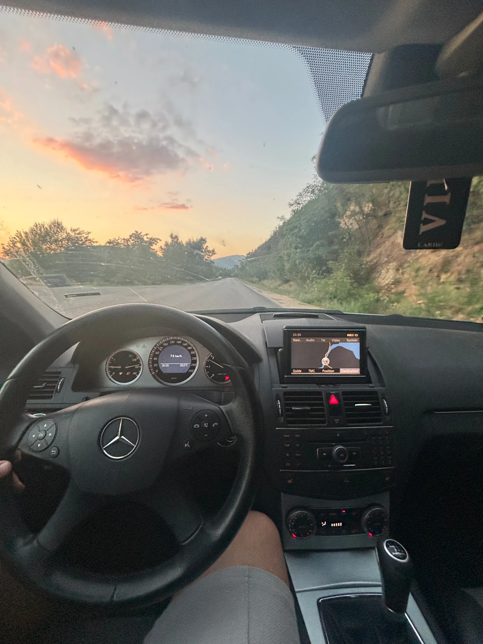 Mercedes-Benz C 220, снимка 5 - Автомобили и джипове - 54789940