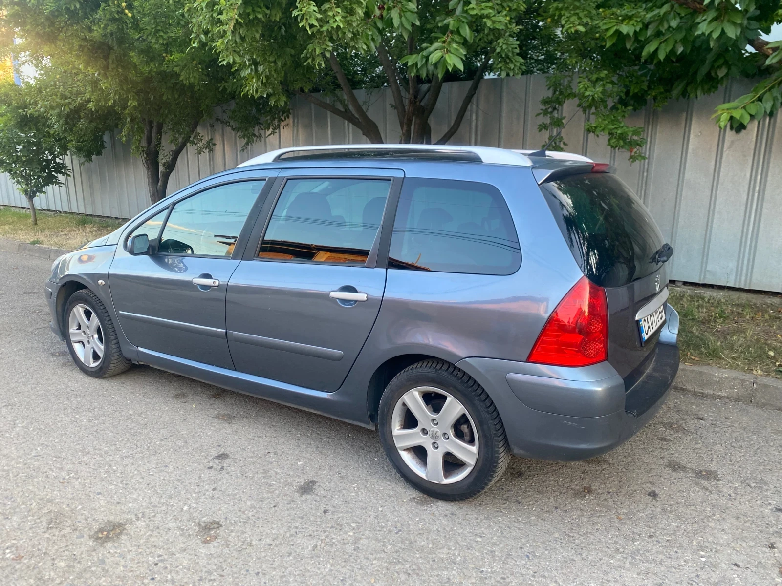 Peugeot 307 1.6 HDi, снимка 2 - Автомобили и джипове - 54991004