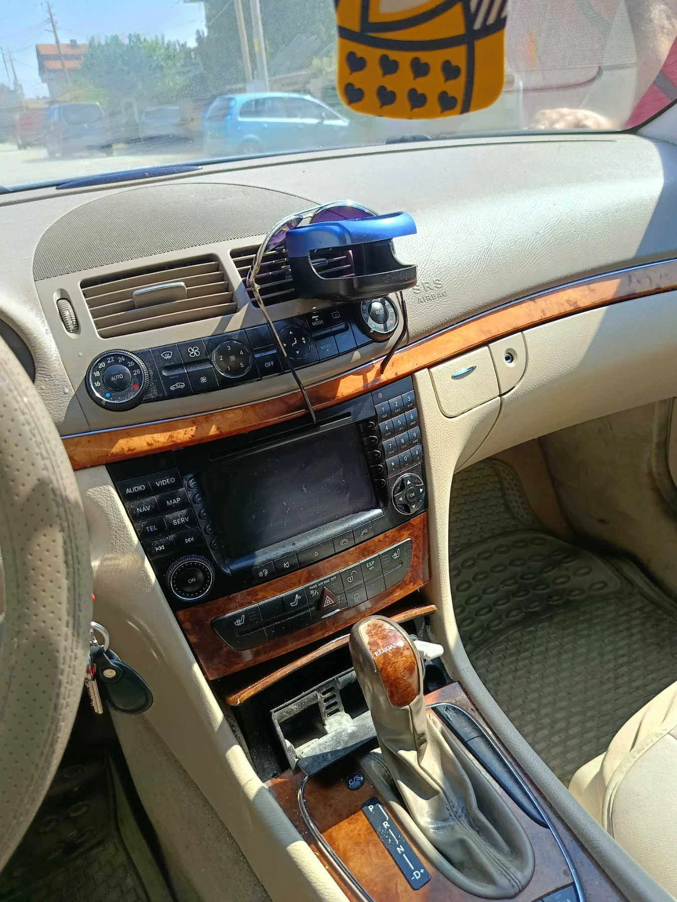 Mercedes-Benz E 280, снимка 9 - Автомобили и джипове - 55098298