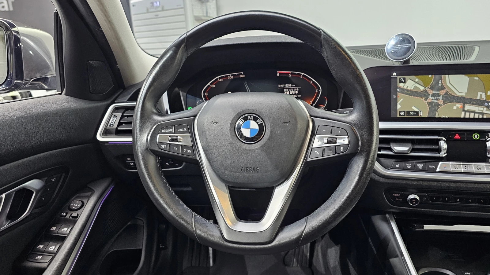 BMW 320 HUD* BLIND SPOT* ЛЮК* КРАЙНА ЦЕНА, снимка 13 - Автомобили и джипове - 55435594