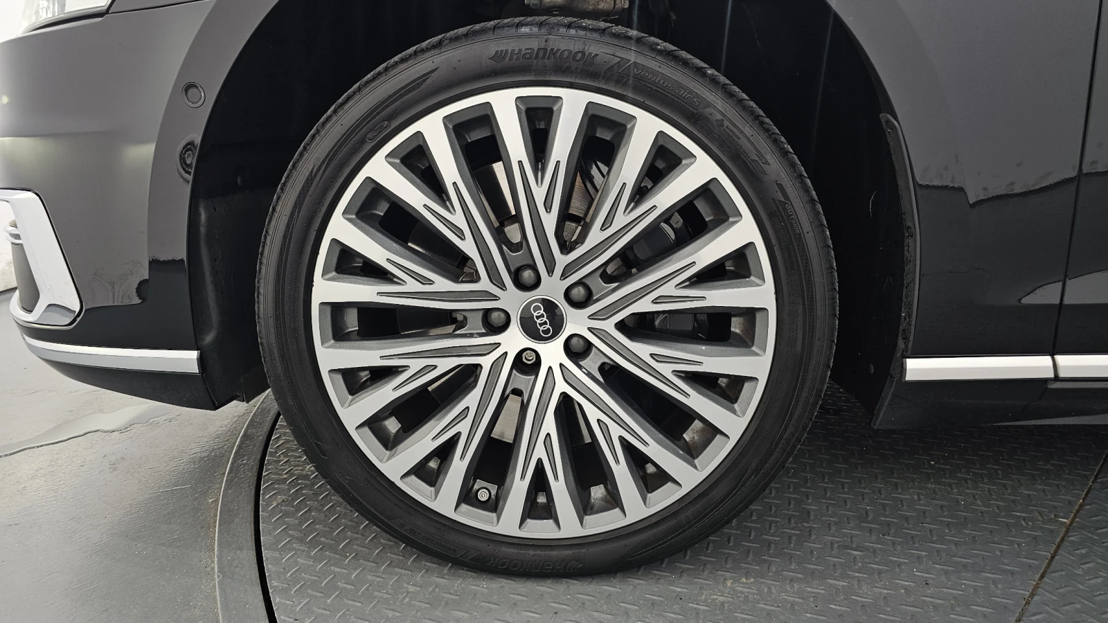 Audi A8 60 TFSI quattro* B&O* BLIND SPOT* 360* КРАЙНА ЦЕНА, снимка 5 - Автомобили и джипове - 55984061