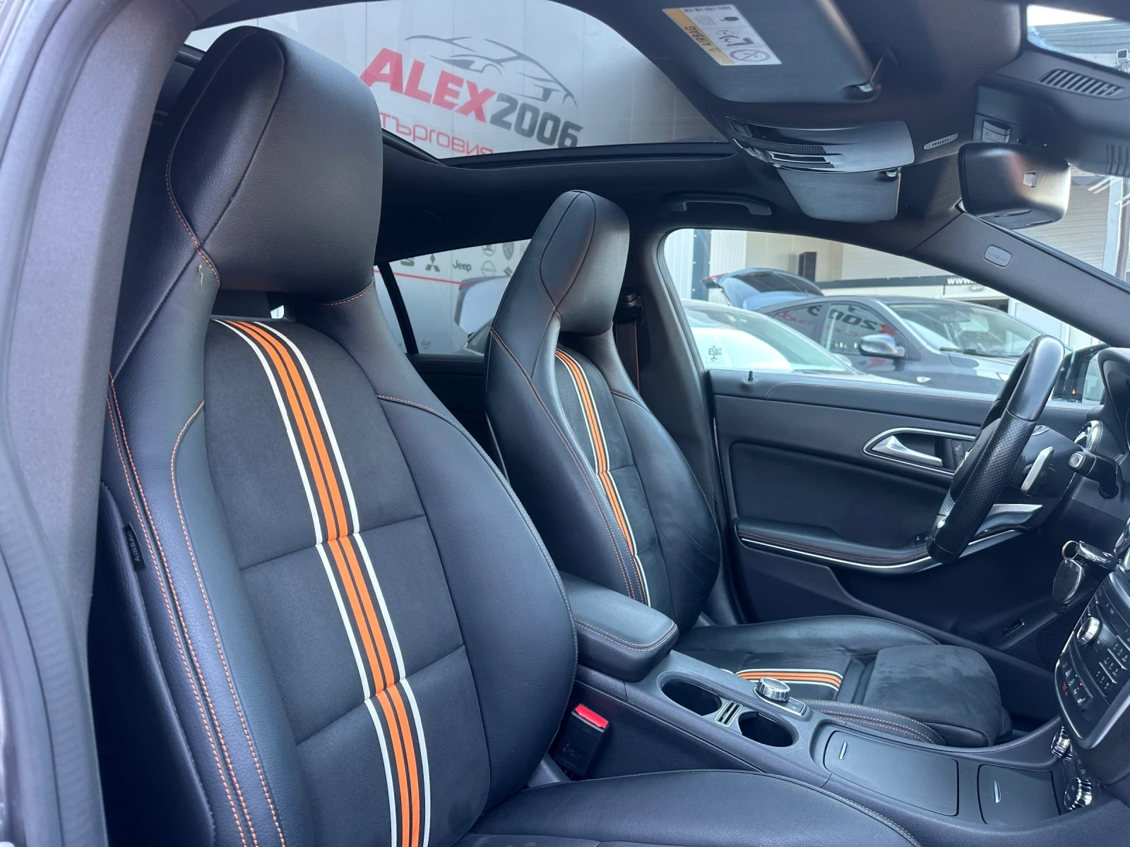 Mercedes-Benz CLA 220 AMG 4- matik , снимка 11 - Автомобили и джипове - 56022375