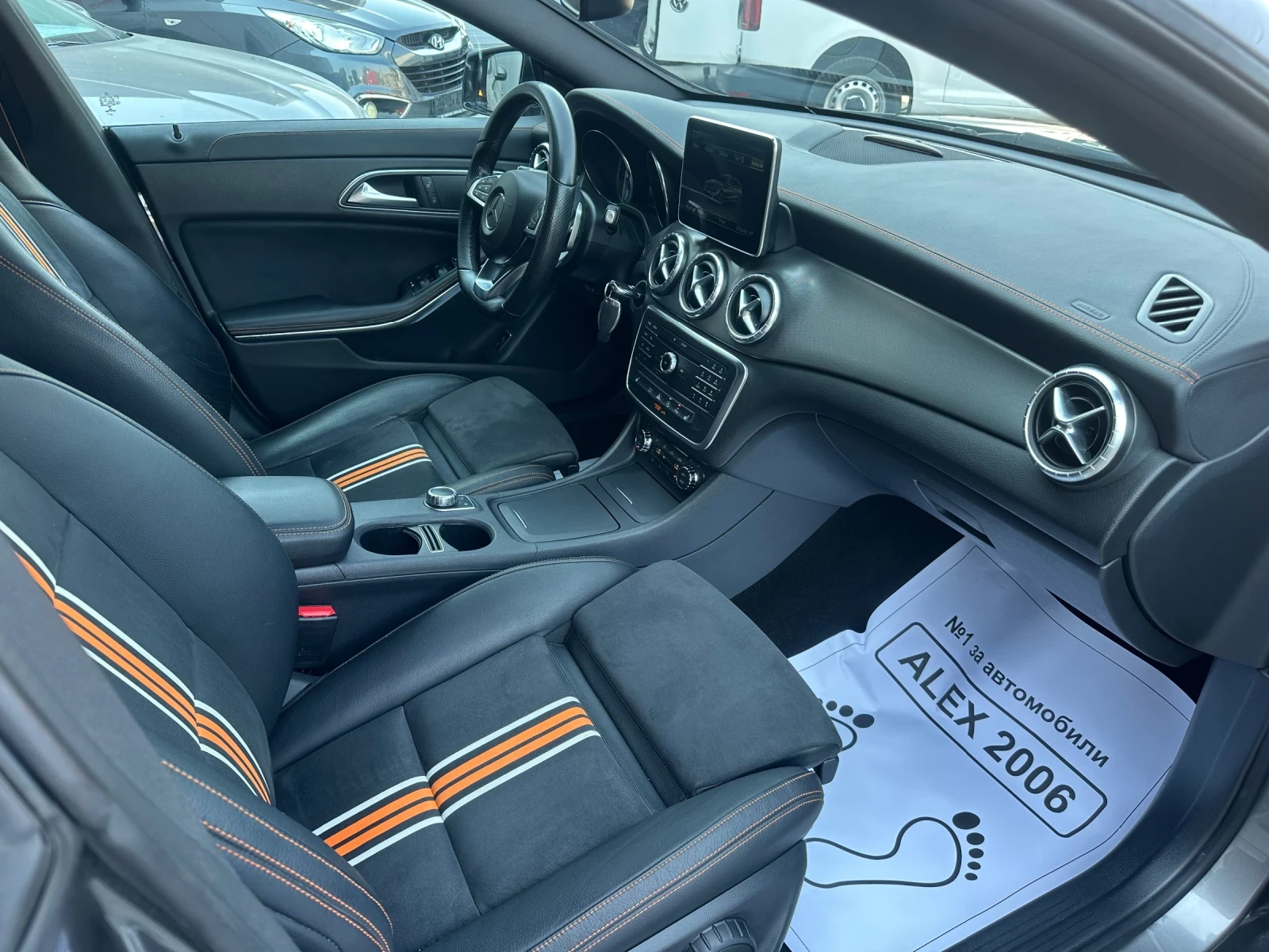 Mercedes-Benz CLA 220 AMG 4- matik , снимка 10 - Автомобили и джипове - 56022375