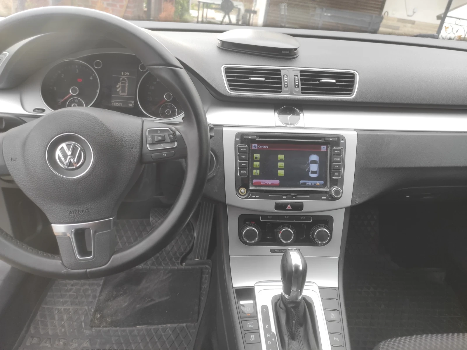 VW Passat 2.0 TDI dsg, снимка 10 - Автомобили и джипове - 56261602