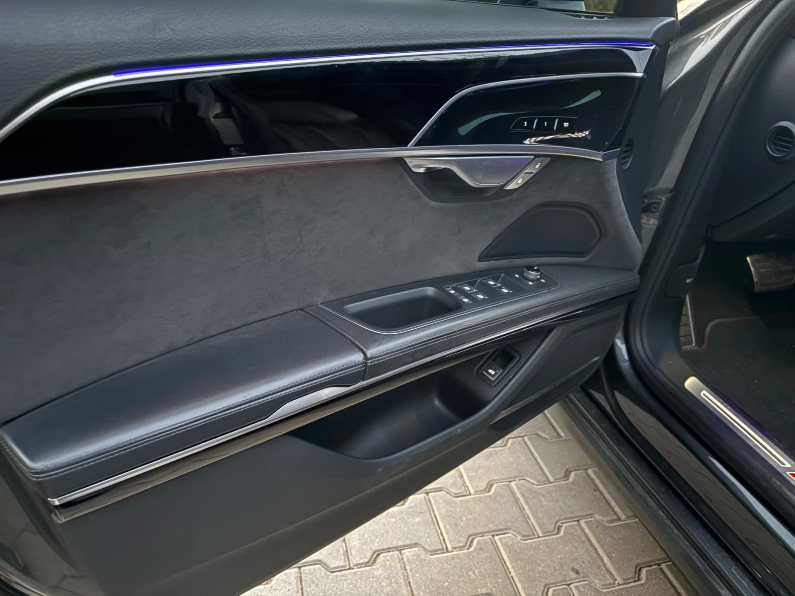 Audi S8 !Лизинг!Бартер!, снимка 11 - Автомобили и джипове - 56326080