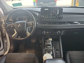 Mitsubishi Outlander * LE PREMIUM * 7 МЕСТА * 4WD * ПАНОРАМА * НАВИ * К, снимка 4