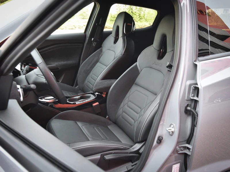 Nissan Juke N-Design 1.6 HEV, снимка 11 - Автомобили и джипове - 50812072