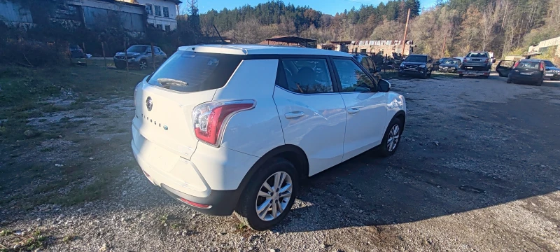 SsangYong Tivoli, снимка 5 - Автомобили и джипове - 52807793