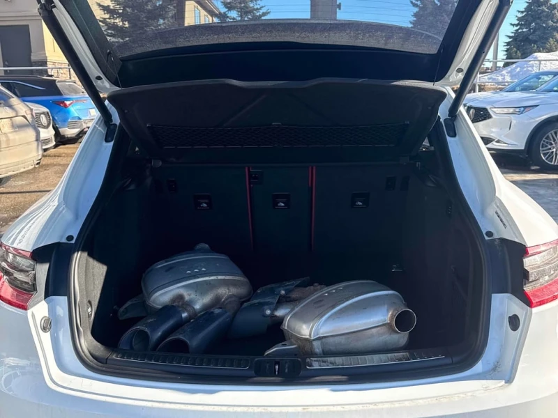 Porsche Macan S * CARFAX * ОБДУХВАНЕ* ПАНОРАМА* , снимка 17 - Автомобили и джипове - 53376636