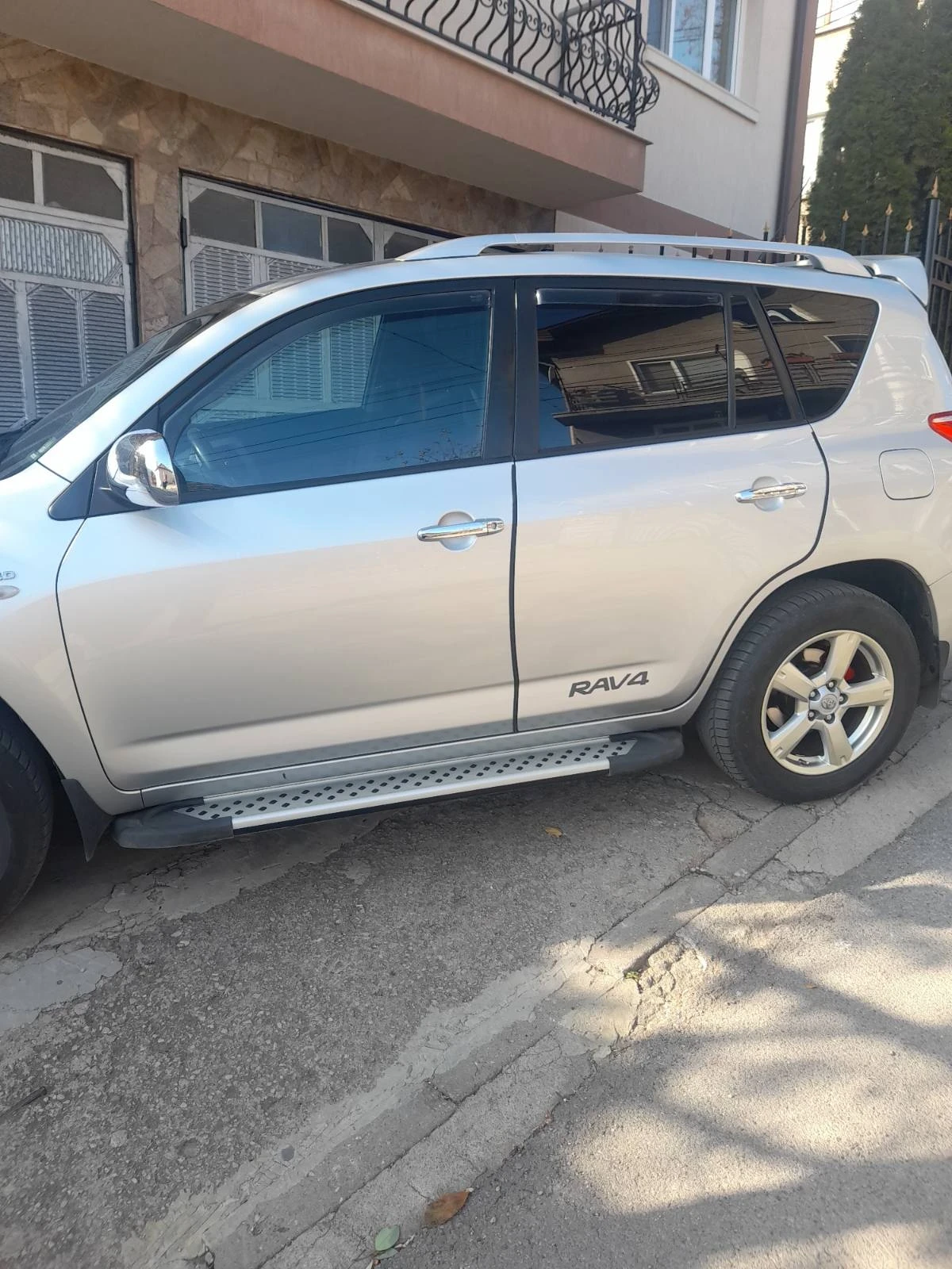 Toyota Rav4 2.2 - изображение 2