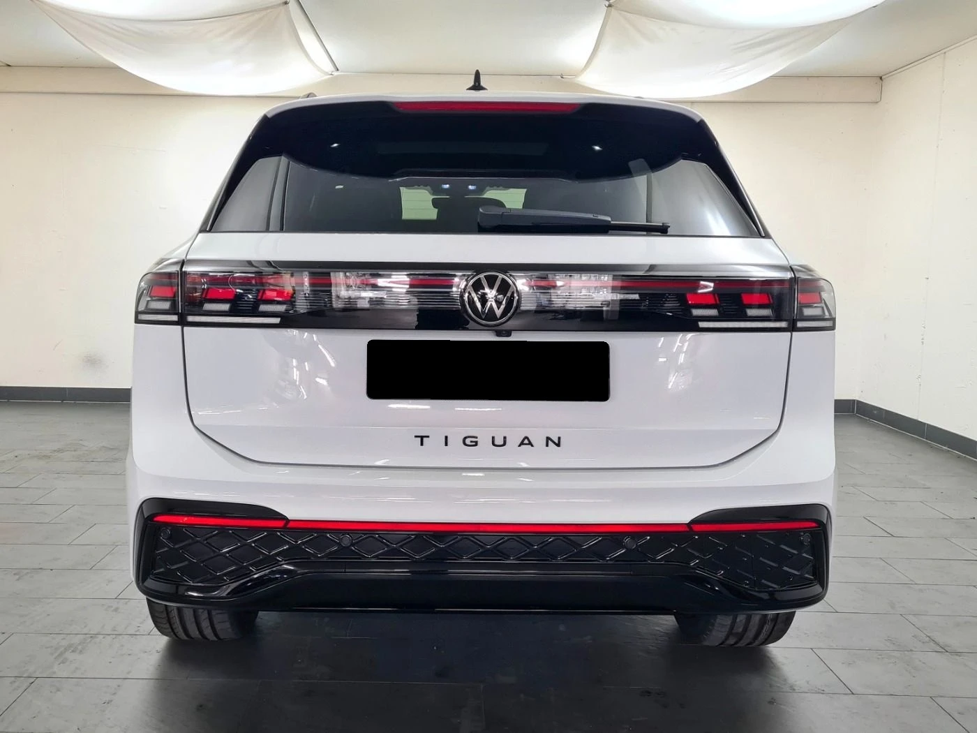 VW Tiguan 1.5 TFSIe 4Motion = R-Line= Гаранция - изображение 4