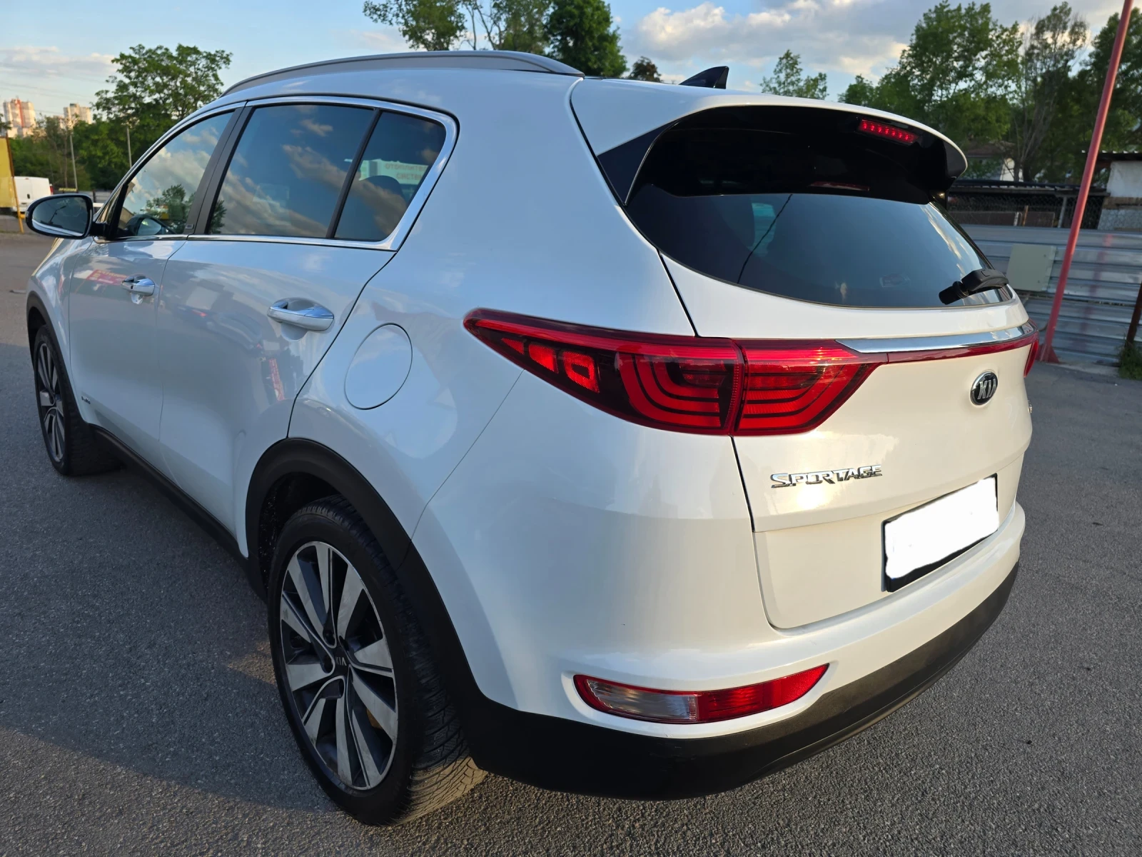 Kia Sportage 4x4 Rebel  2.0 136 hp - изображение 4