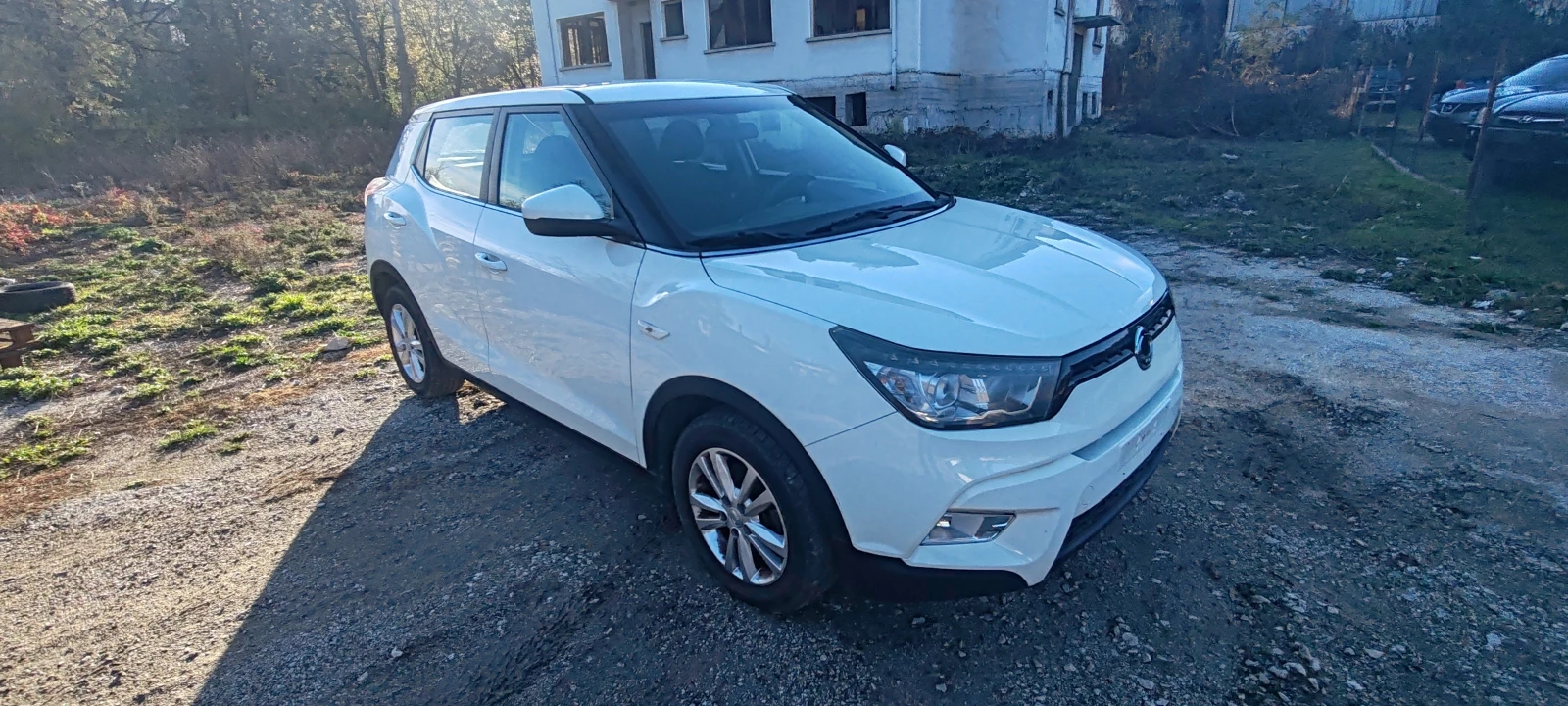 SsangYong Tivoli  - изображение 4