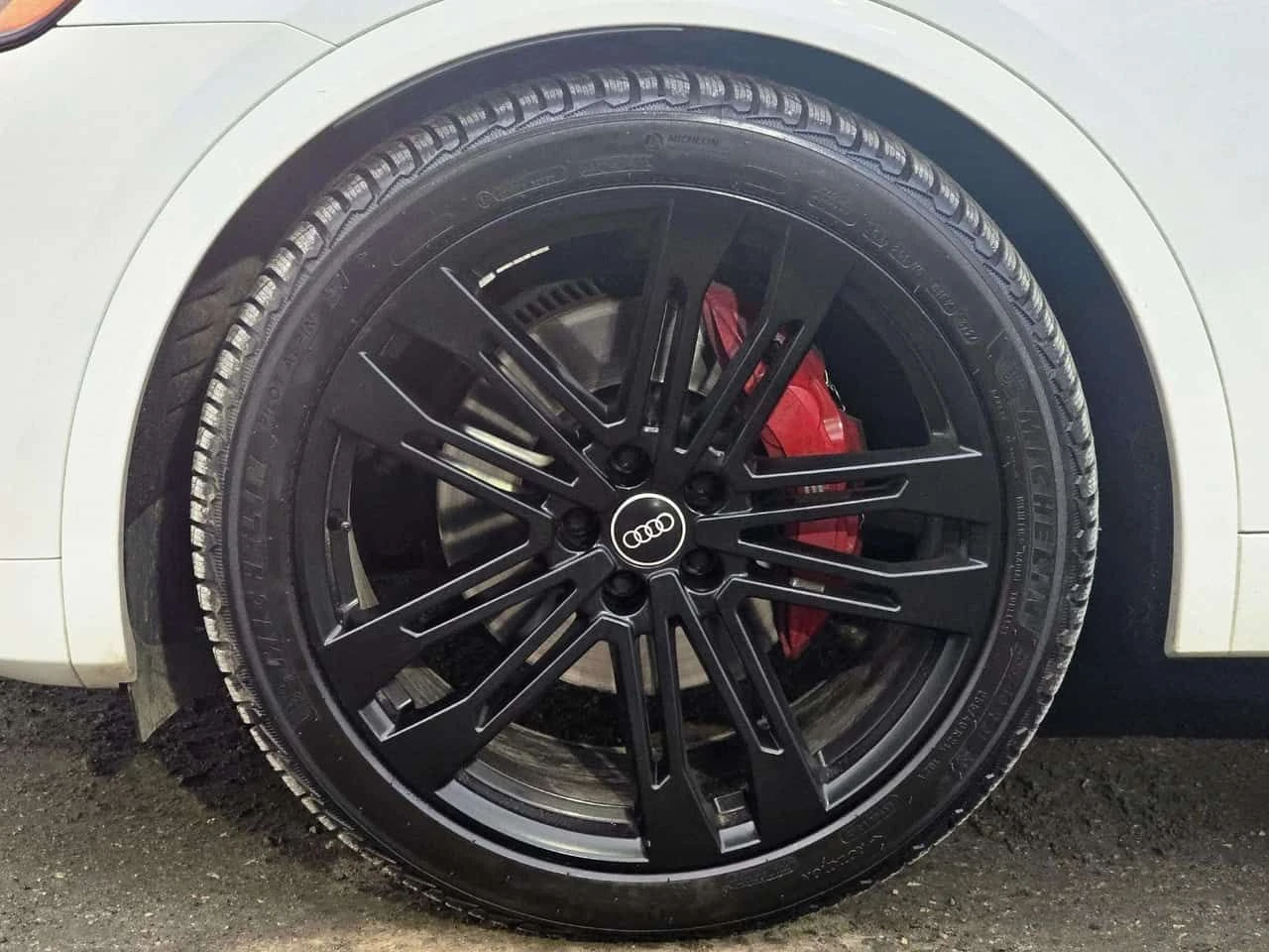 Audi SQ5 quattro Premium  CARFAX - изображение 2