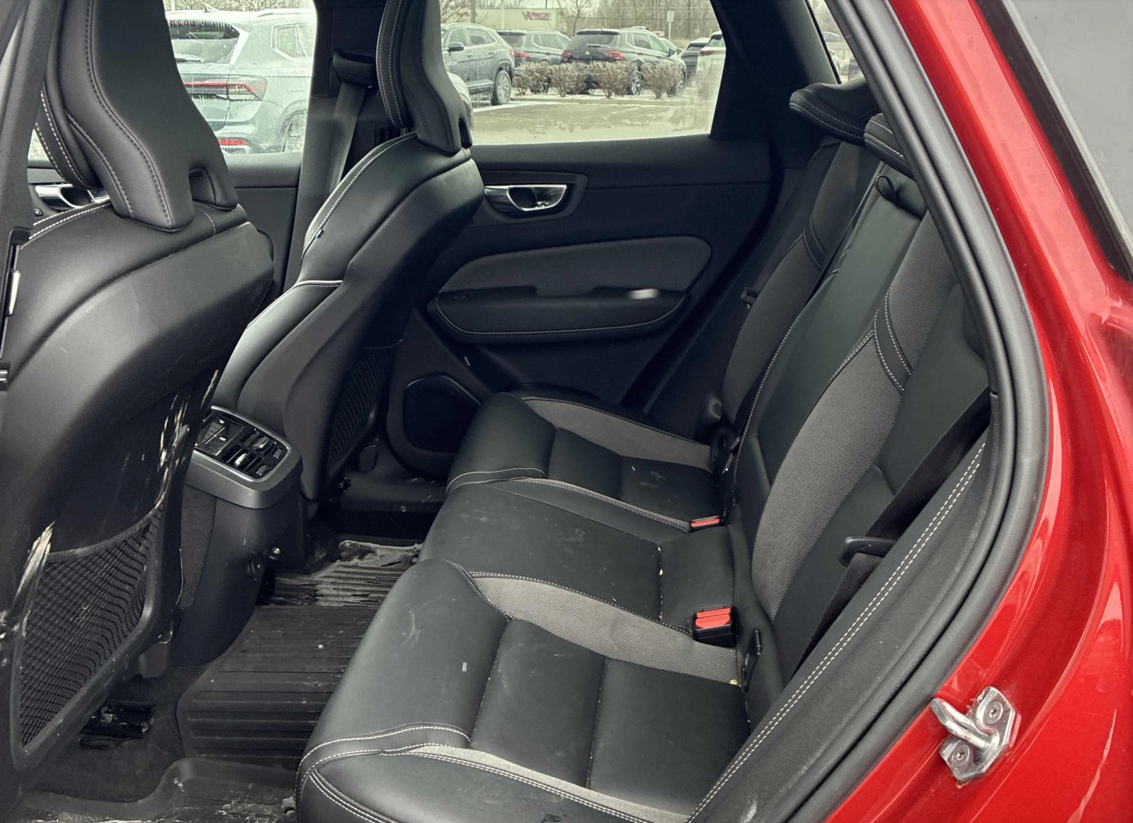 Volvo XC60 АВТОКРЕДИТ* ЦЕНА БЕЗ АНАЛОГ* , снимка 11 - Автомобили и джипове - 53825465