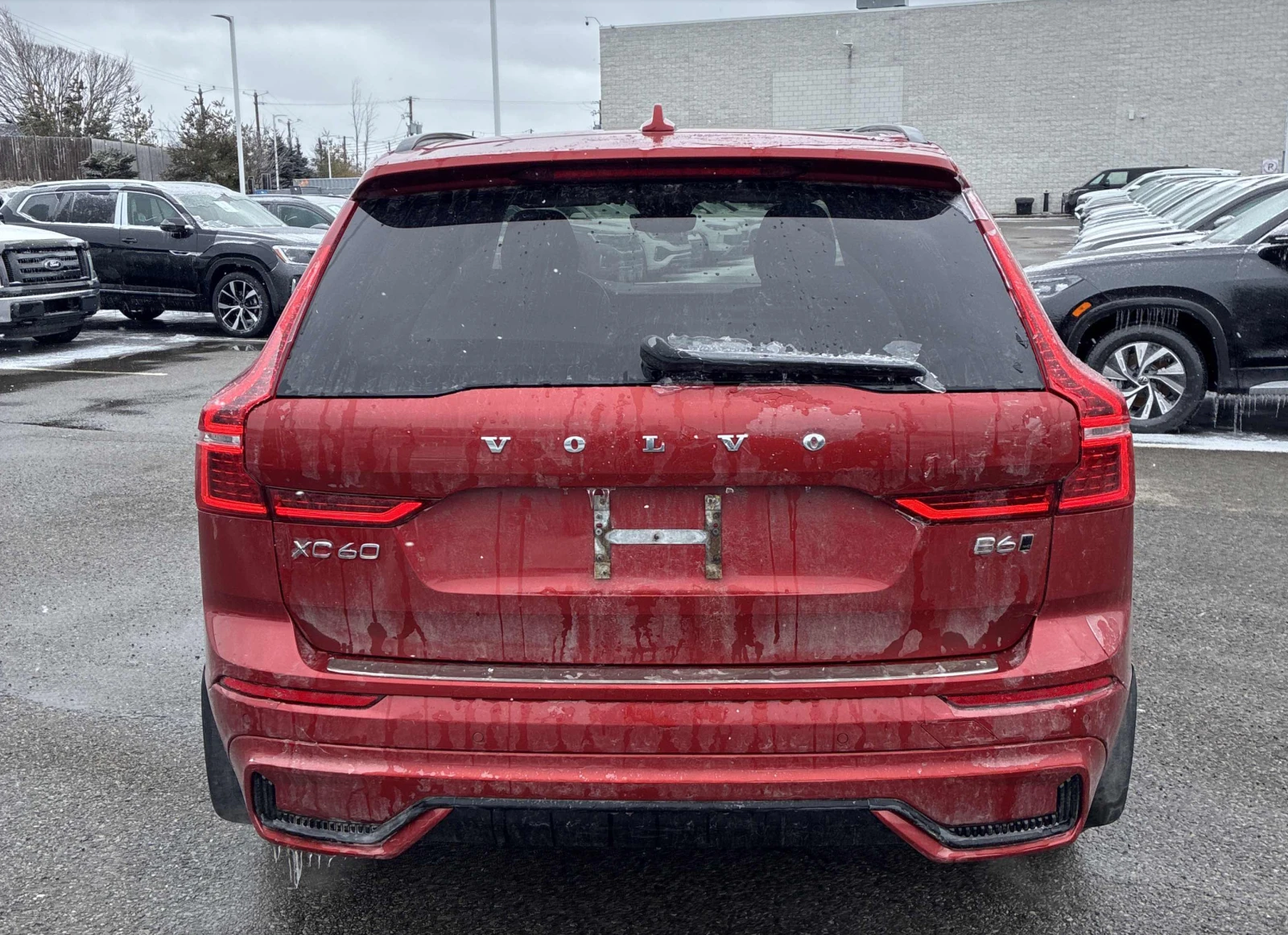 Volvo XC60 АВТОКРЕДИТ* ЦЕНА БЕЗ АНАЛОГ* , снимка 4 - Автомобили и джипове - 53825465