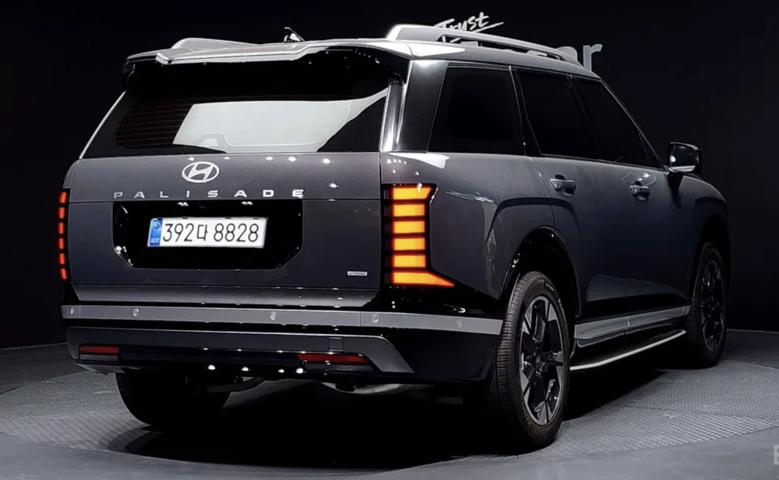 Hyundai Palisade PRESTIGE* 9* МЕСТА* ПОДГРЕВ* ОБДУХВАНЕ* 360КАМЕРА*, снимка 2 - Автомобили и джипове - 54161924