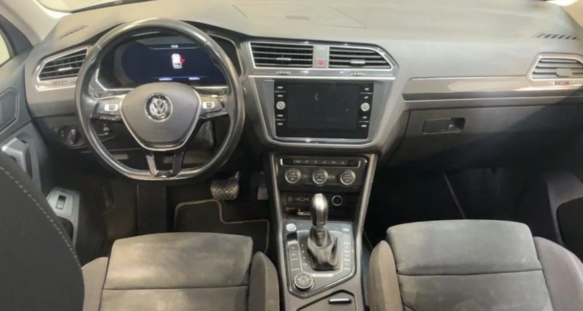 VW Tiguan 2.0TDI 4Motion 150кс * Highline* Head Up* Virtual*, снимка 15 - Автомобили и джипове - 54385779