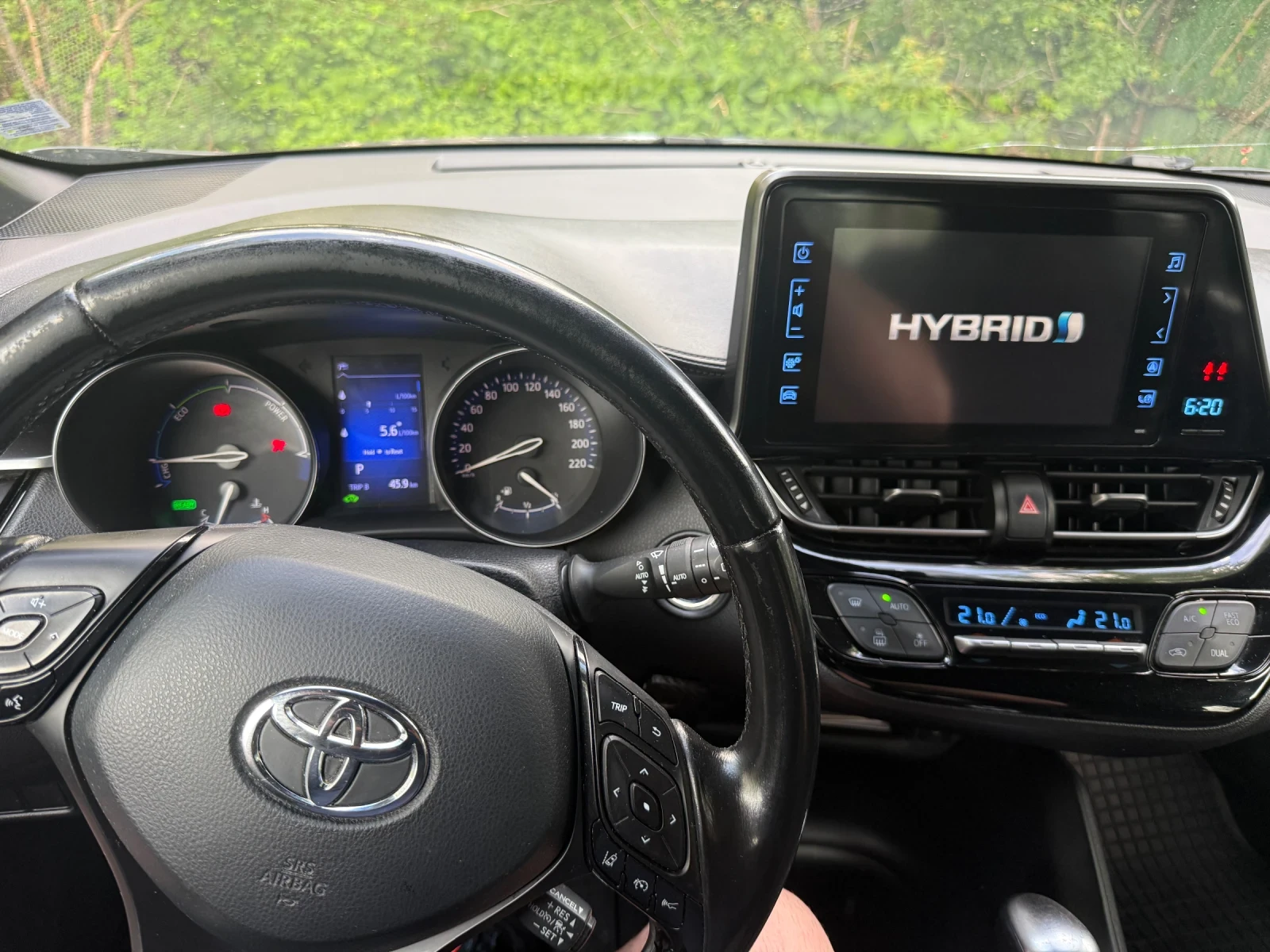 Toyota C-HR 1.8 hybrid , снимка 8 - Автомобили и джипове - 54707293