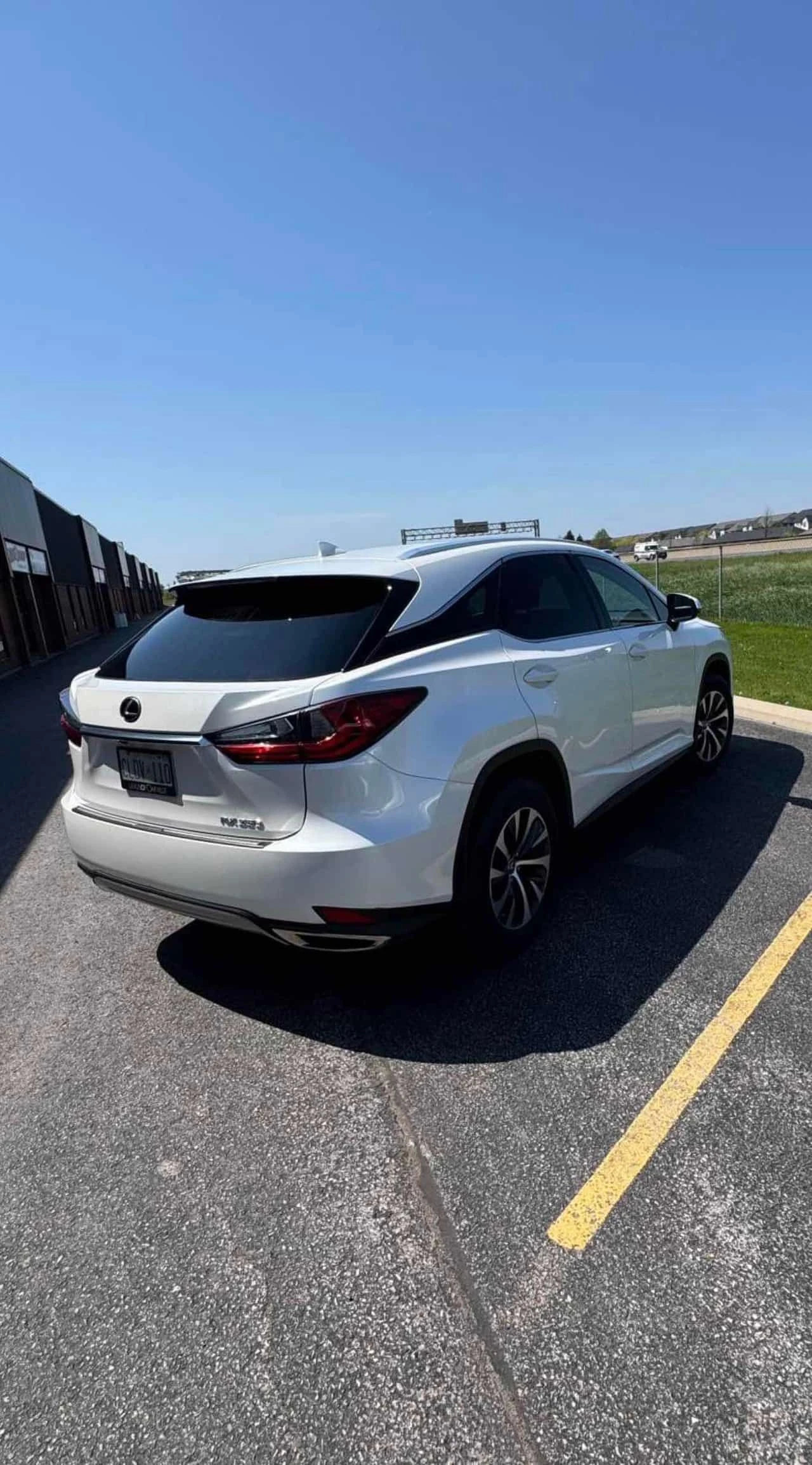 Lexus RX 350 2 КЛЮЧА * ПОДГРЕВИ * ПАНО * KEYLESS * CARFAX, снимка 2 - Автомобили и джипове - 54743408