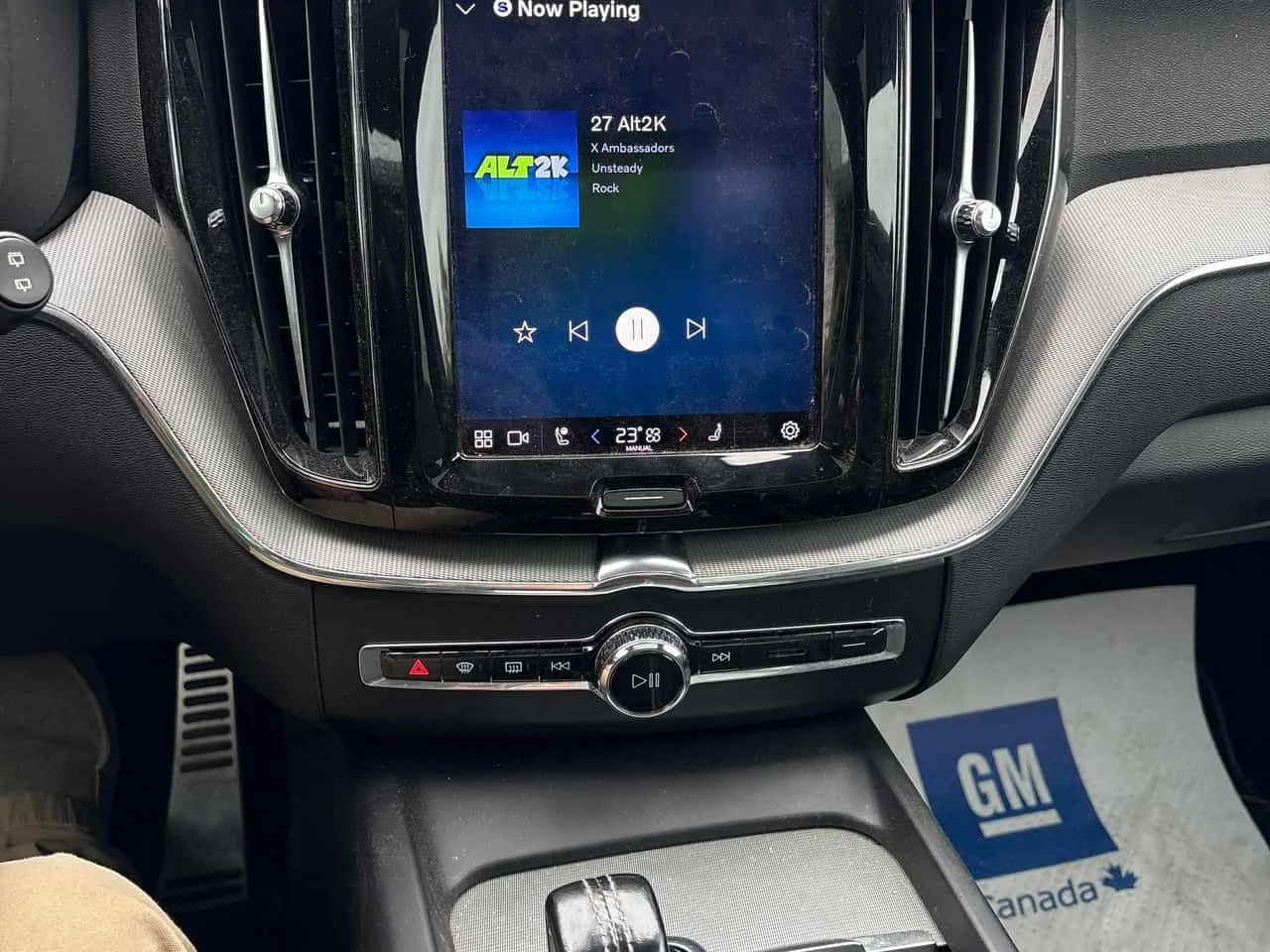 Volvo XC60 R Design /360/DIS/Bowers & Wilkins , снимка 9 - Автомобили и джипове - 54919982