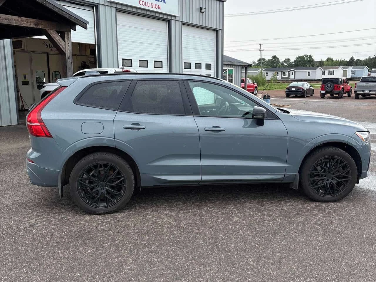 Volvo XC60 R Design /360/DIS/Bowers & Wilkins , снимка 3 - Автомобили и джипове - 54919982