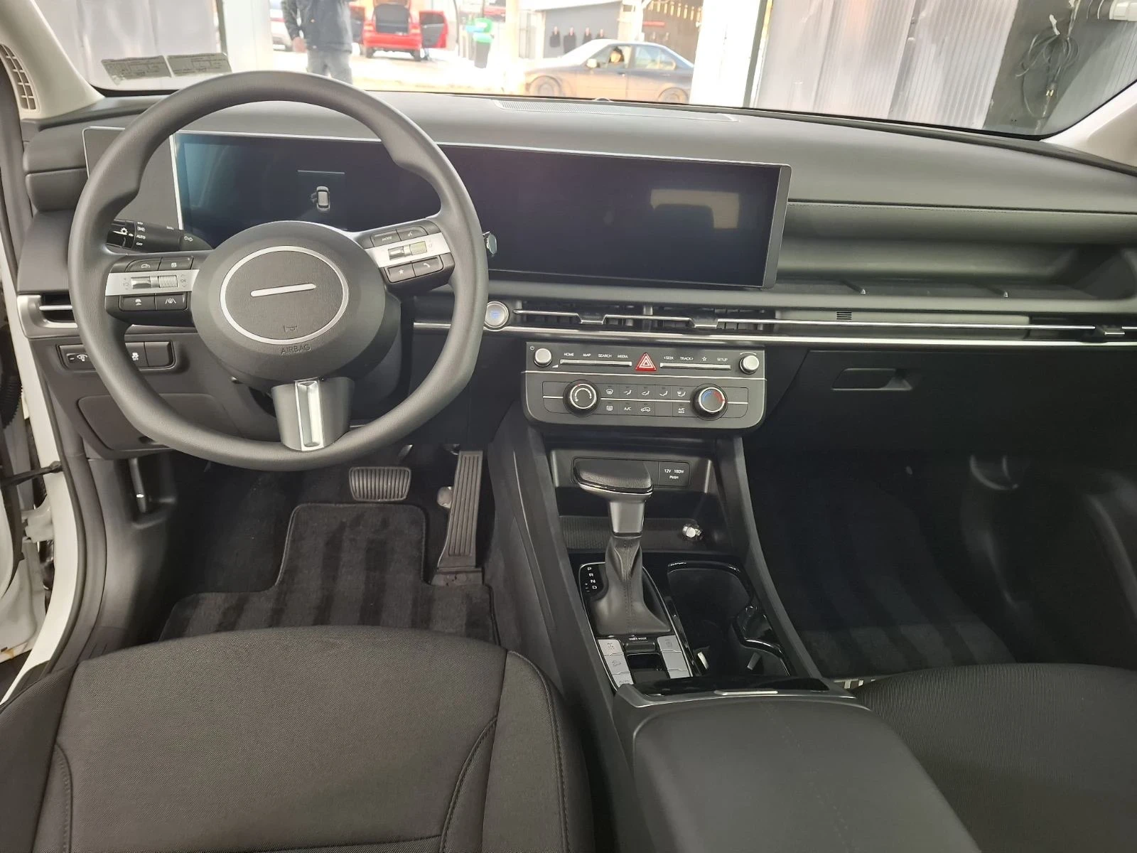 Hyundai Tucson 2.5, снимка 11 - Автомобили и джипове - 55021710