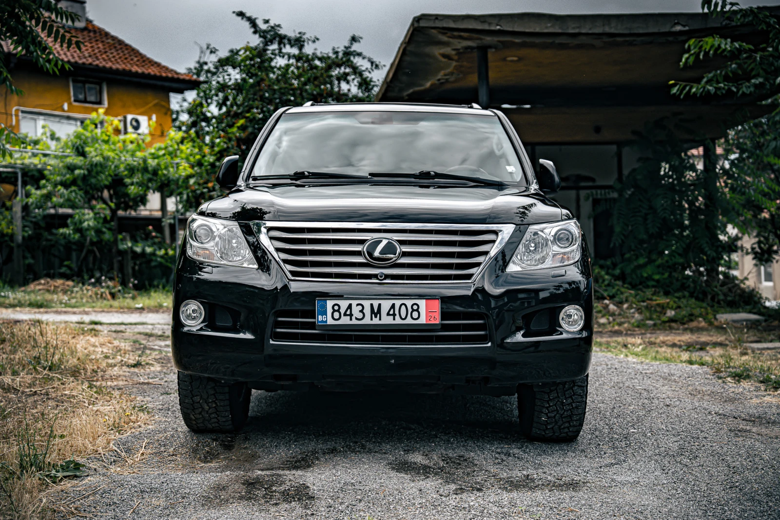 Lexus LX 570 V8 4x4, снимка 2 - Автомобили и джипове - 55171575