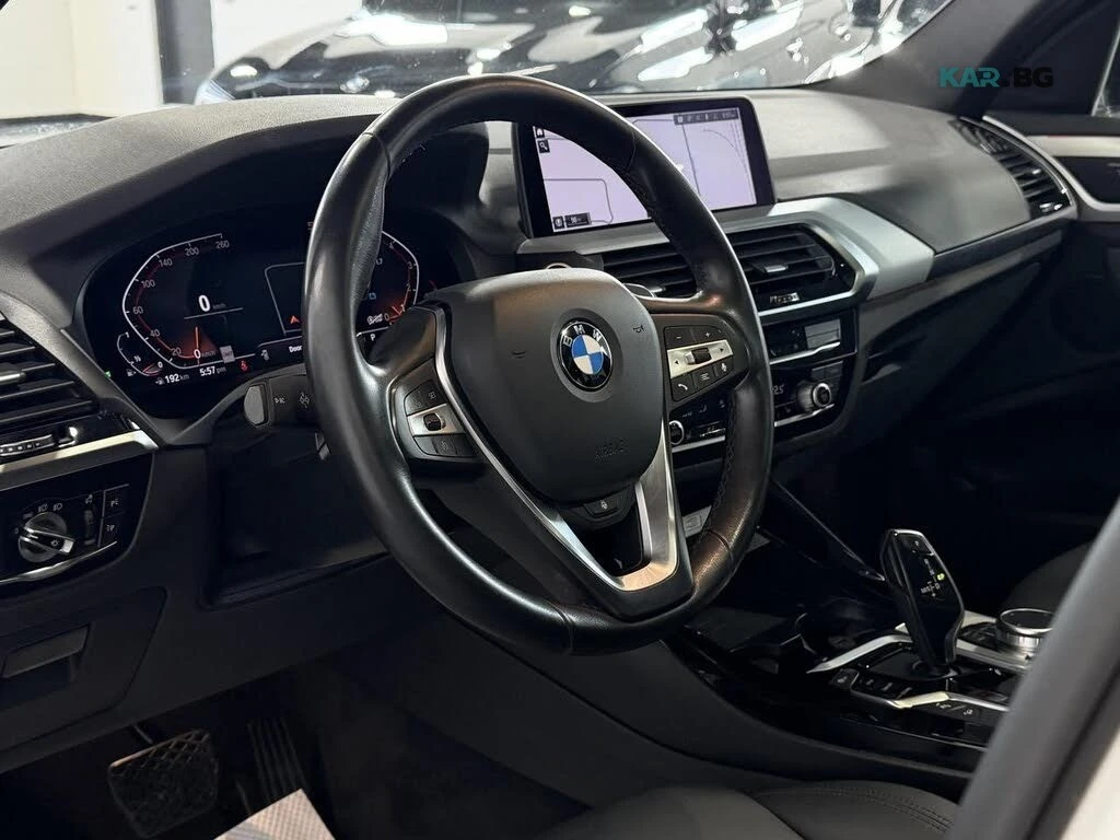 BMW X3 * xDrive * PANO * Автокредит * (Цена до България), снимка 7 - Автомобили и джипове - 55302547