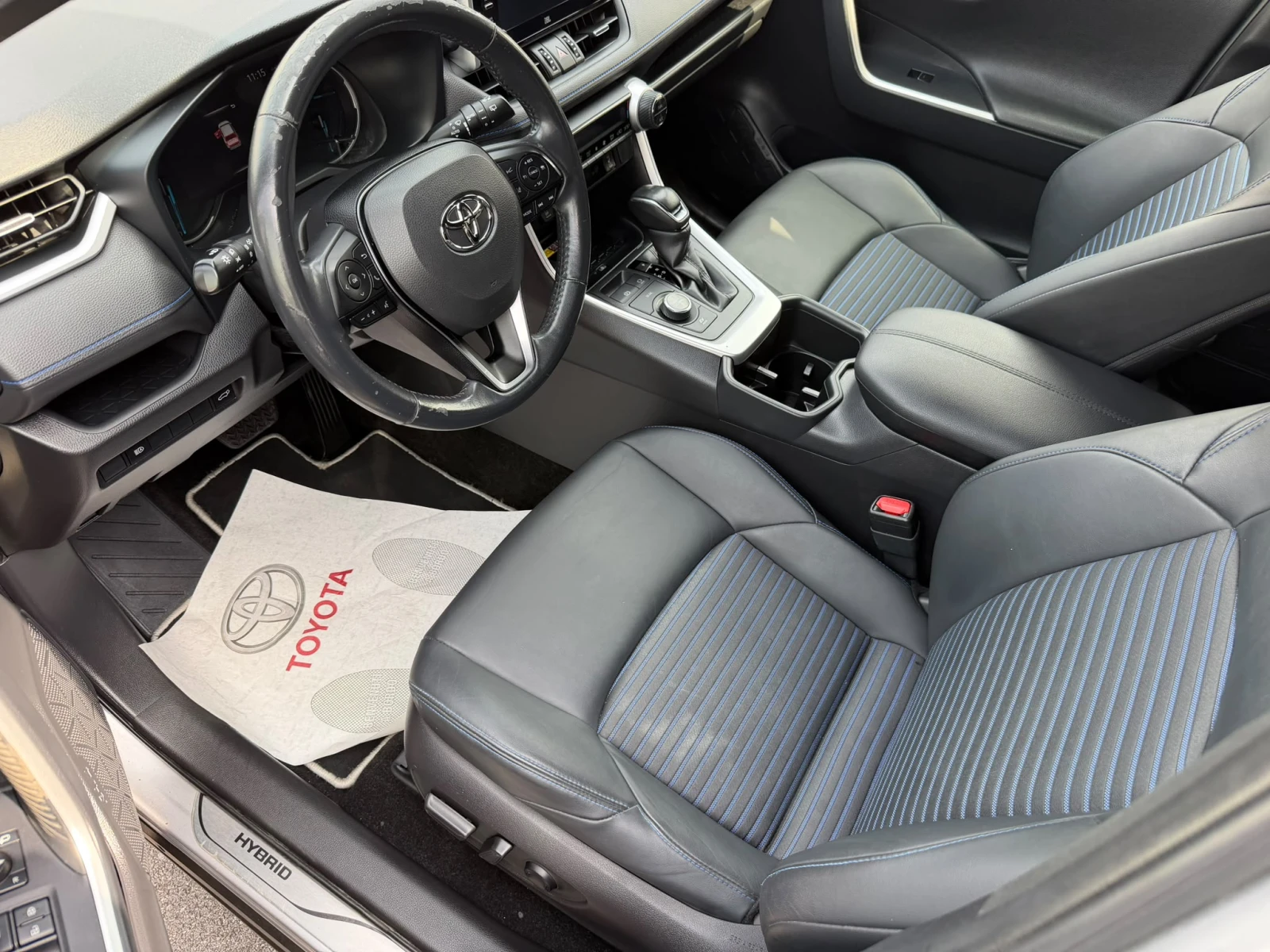 Toyota Rav4 2.5i HYBRID AWDi/FACELIFT/EXCLUSIVE/114.000km!!, снимка 7 - Автомобили и джипове - 55395879
